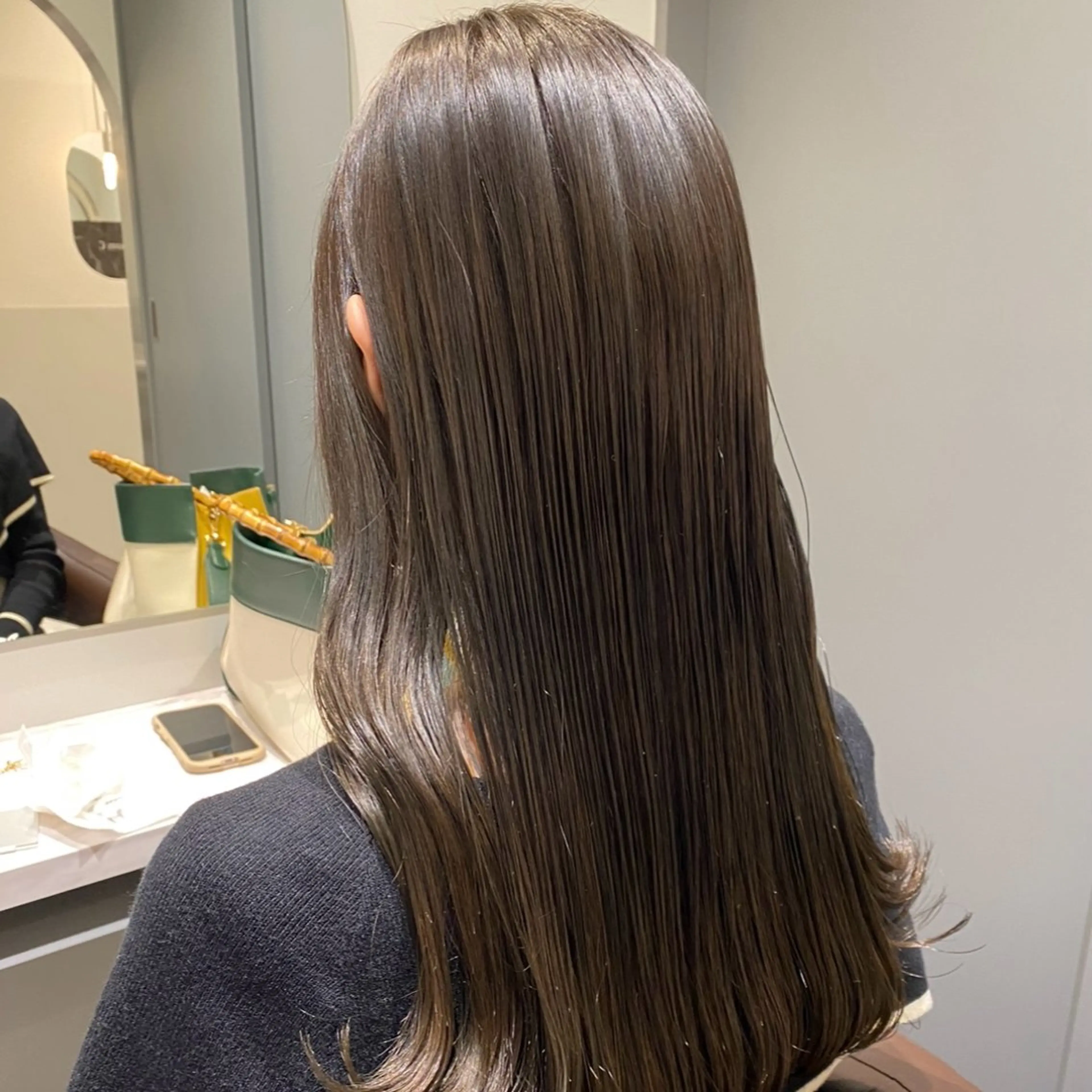 【透ける艶カラー】ケアカラーの写真