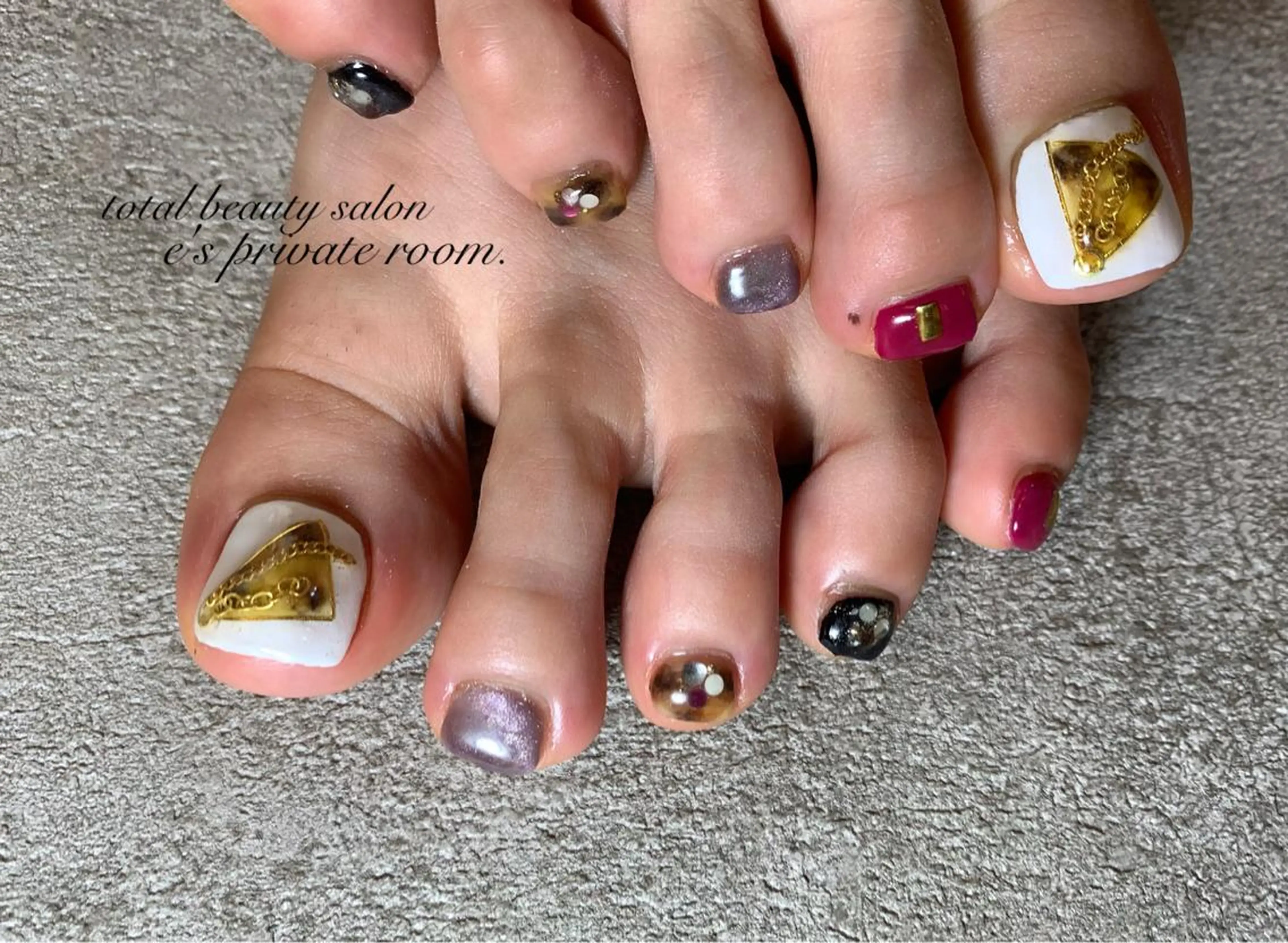 ネイル LAVISH nail salonのネイルデザイン