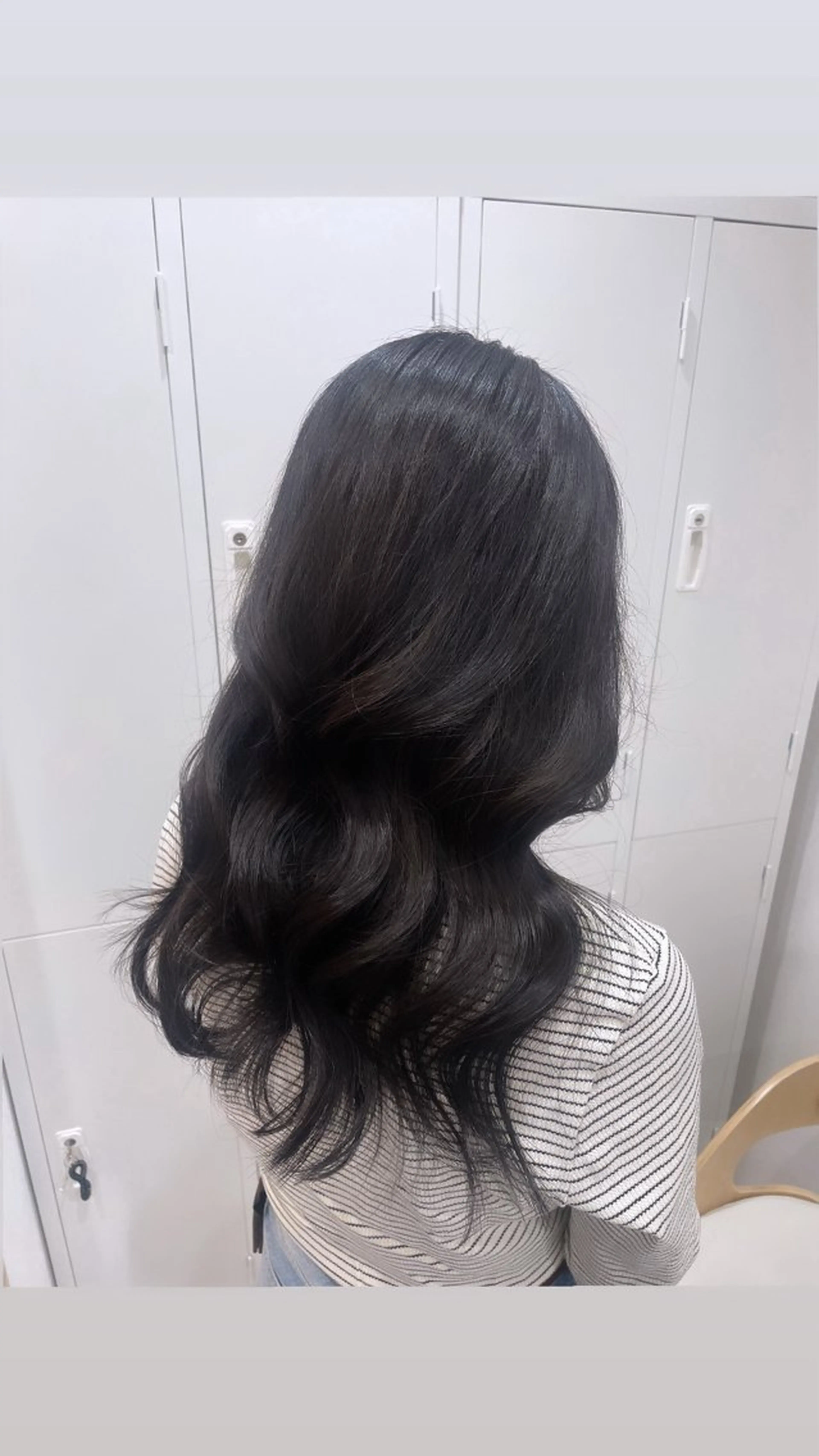 ロング カラー 安東留那 /レイヤーカットのヘアスタイル