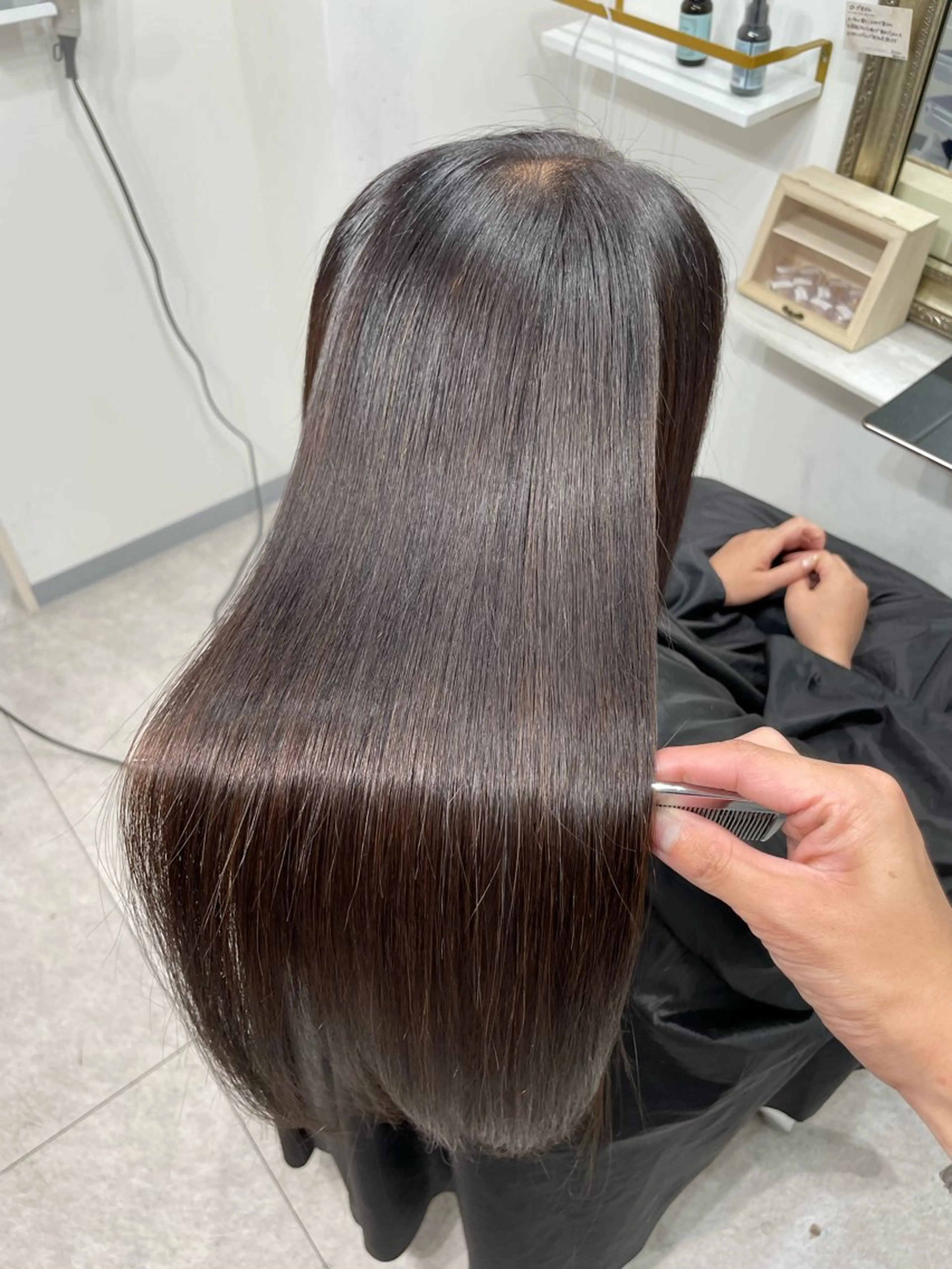 ロング 縮毛矯正 トリートメント 癖解消✨️シルク 矯正💎DAIKIのヘアスタイル