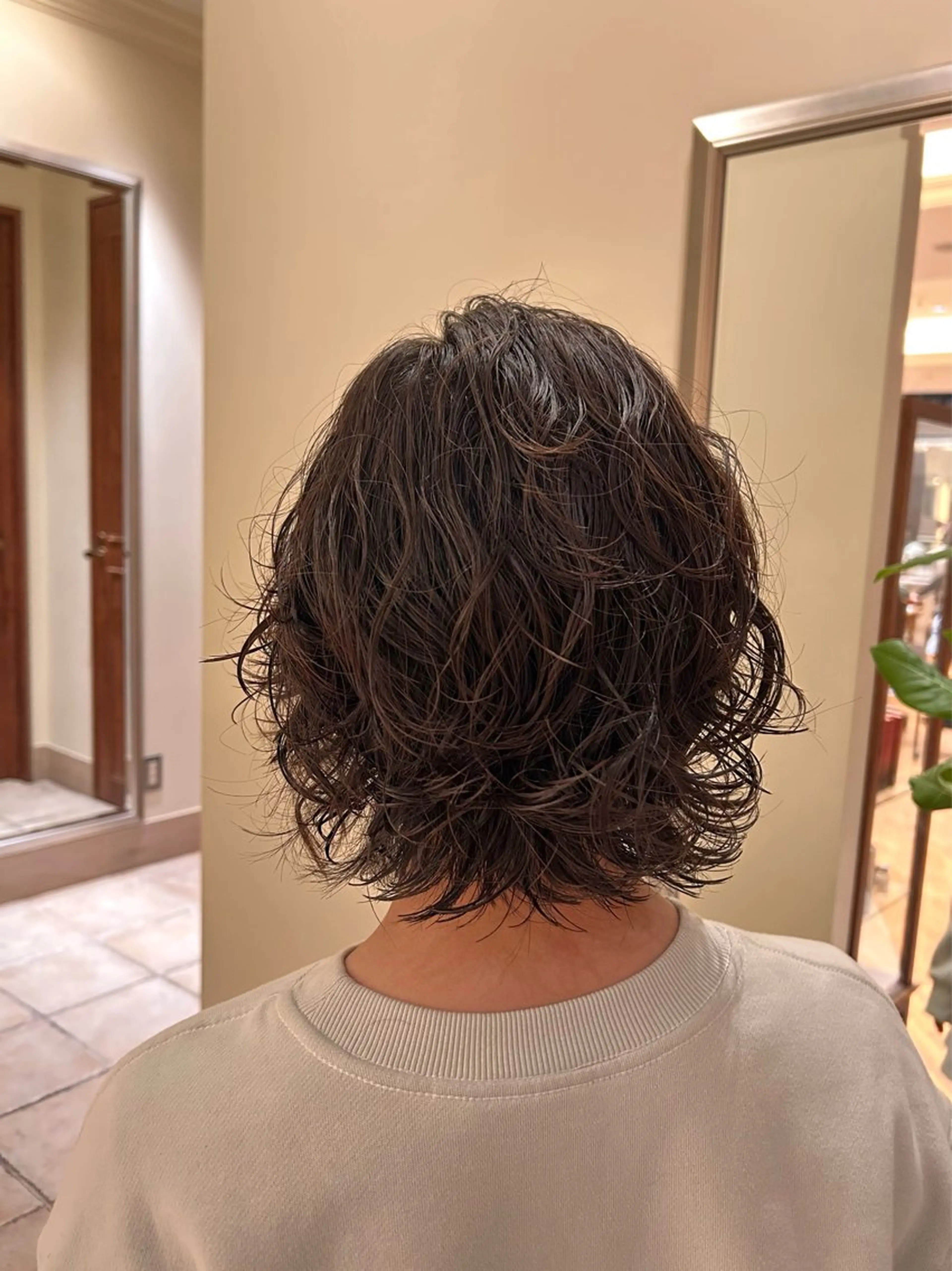 ショート パーマ 【ストレート】 平野枝莉のヘアスタイル