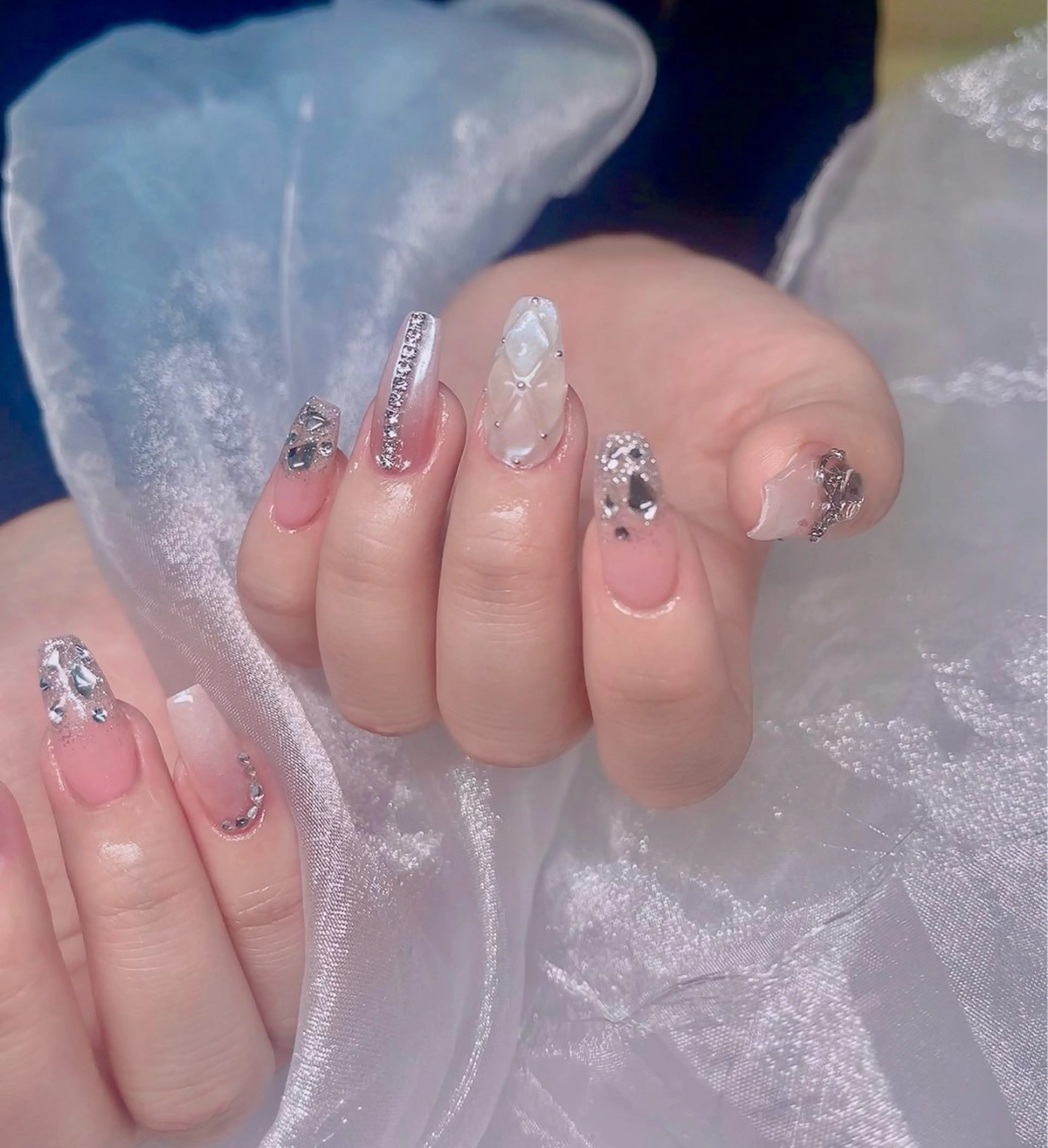 ネイル HIN NAILのネイルデザイン