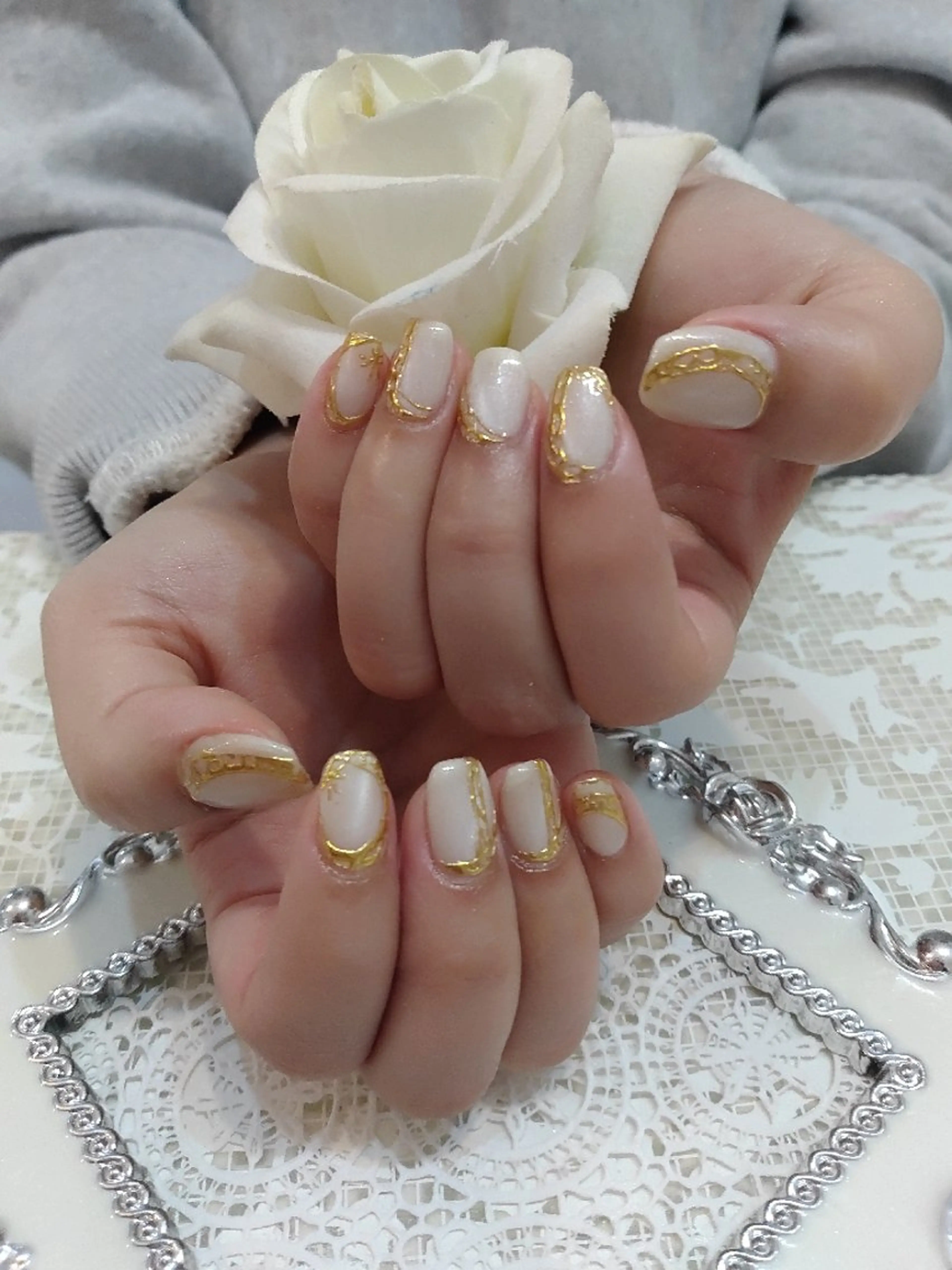 ネイル エステとネイル ローズコンフォートのネイルデザイン