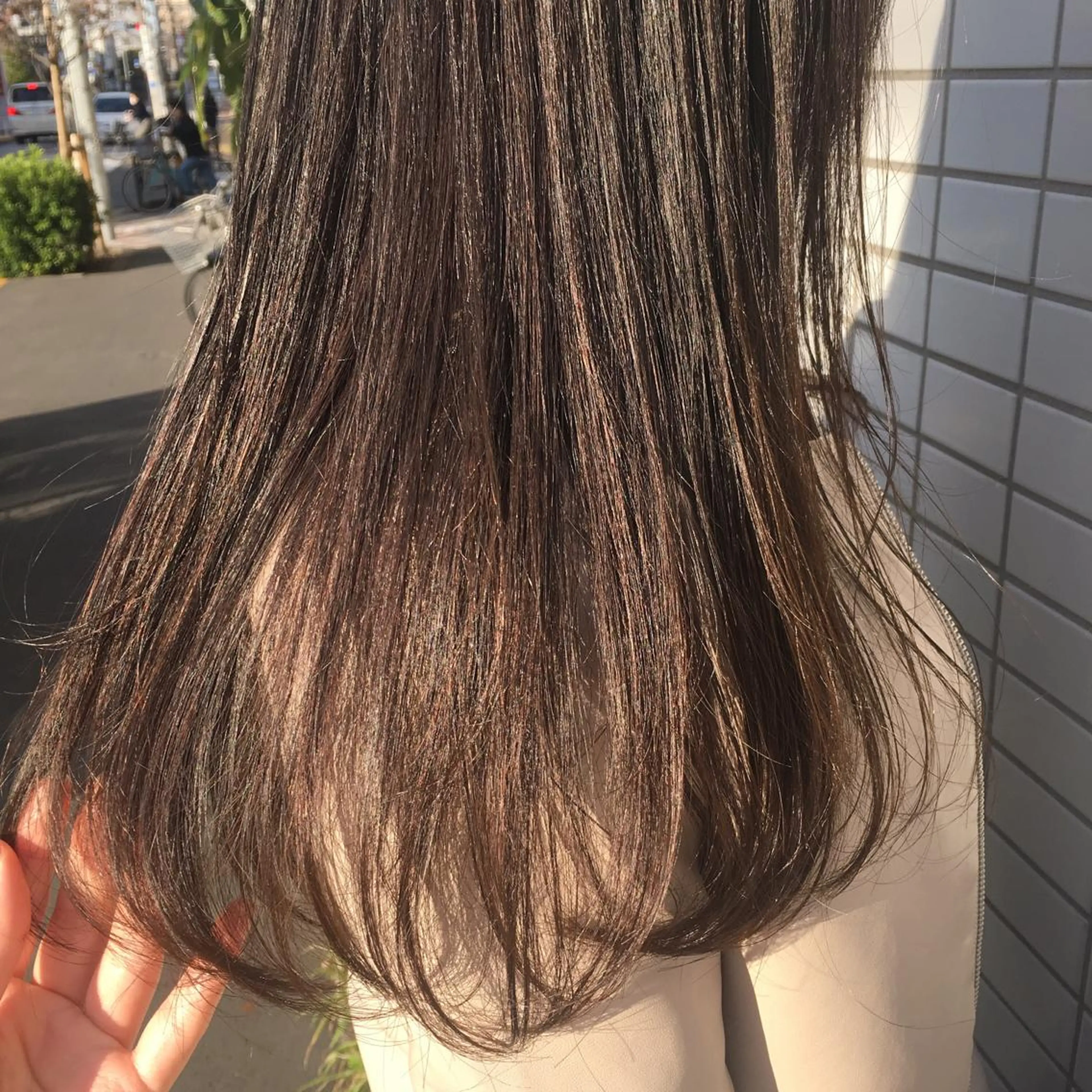 セミロング カラー ブリーチ ブリーチなしカラー カット ヘアカラー 吉川 愛美李のヘアスタイル