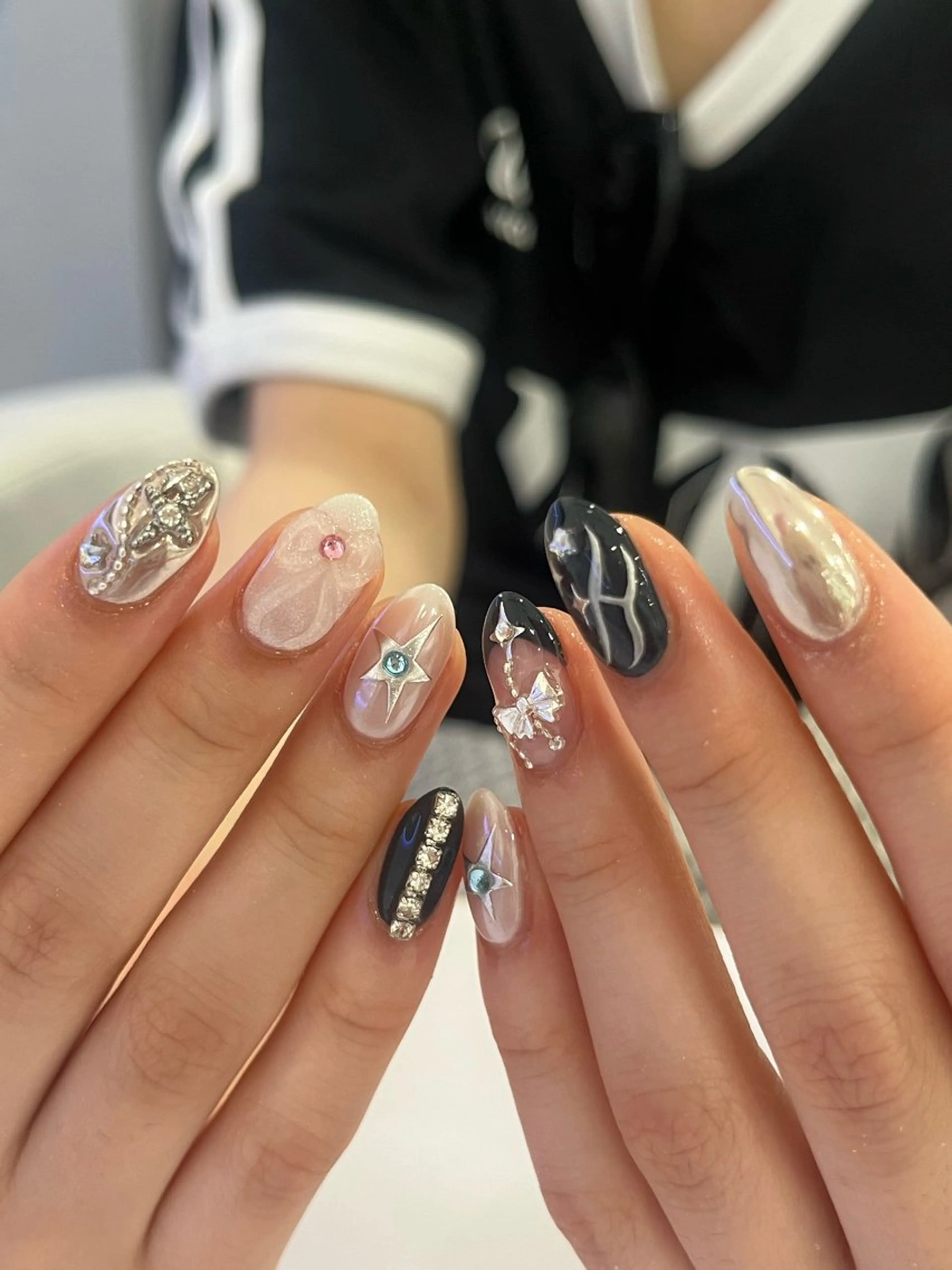 ネイル VENUSBELT Miiのネイルデザイン