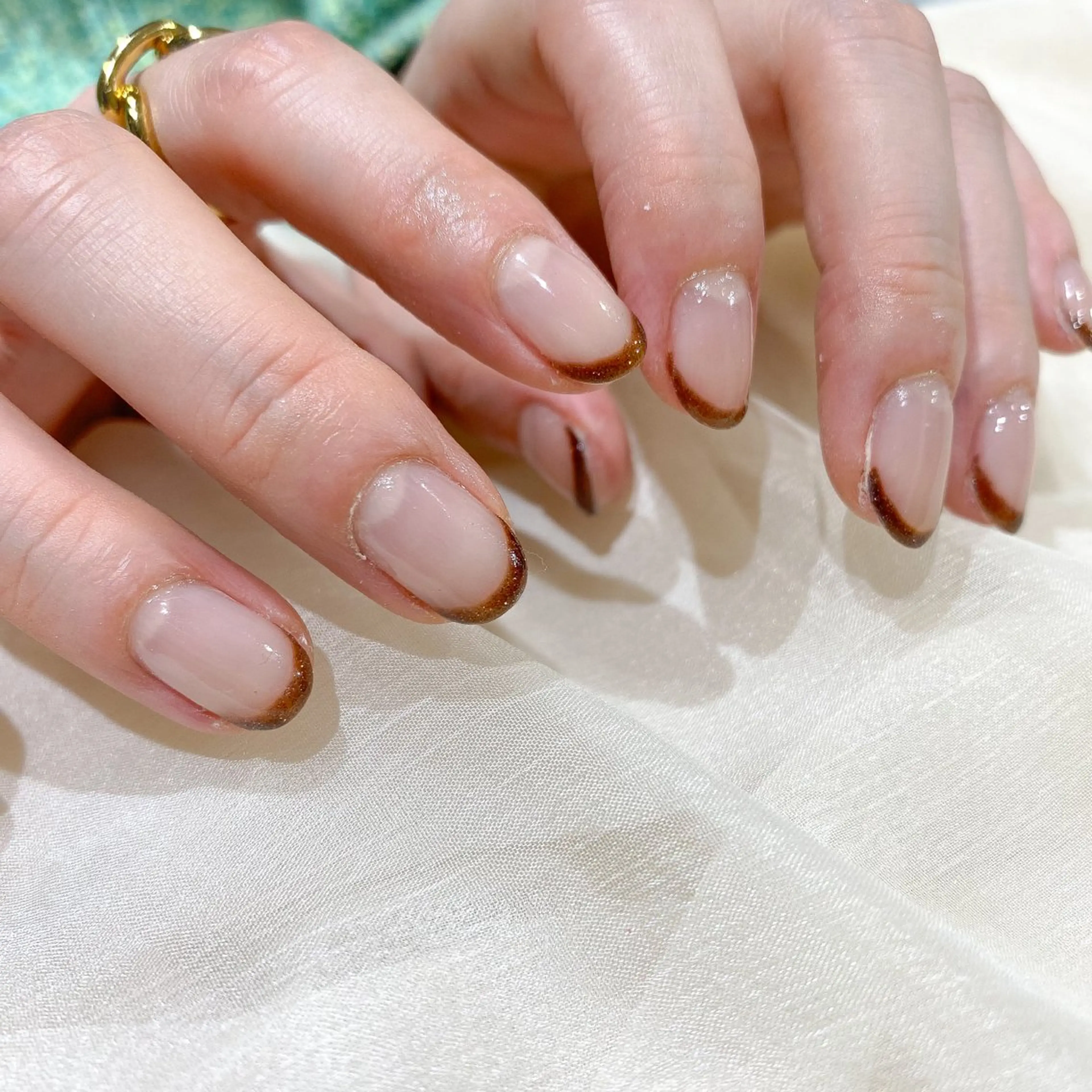 ネイル ブラウン フレンチネイル ラメ(グリッター) ネイル空間所属・muguet🎀 chikaのネイルデザイン