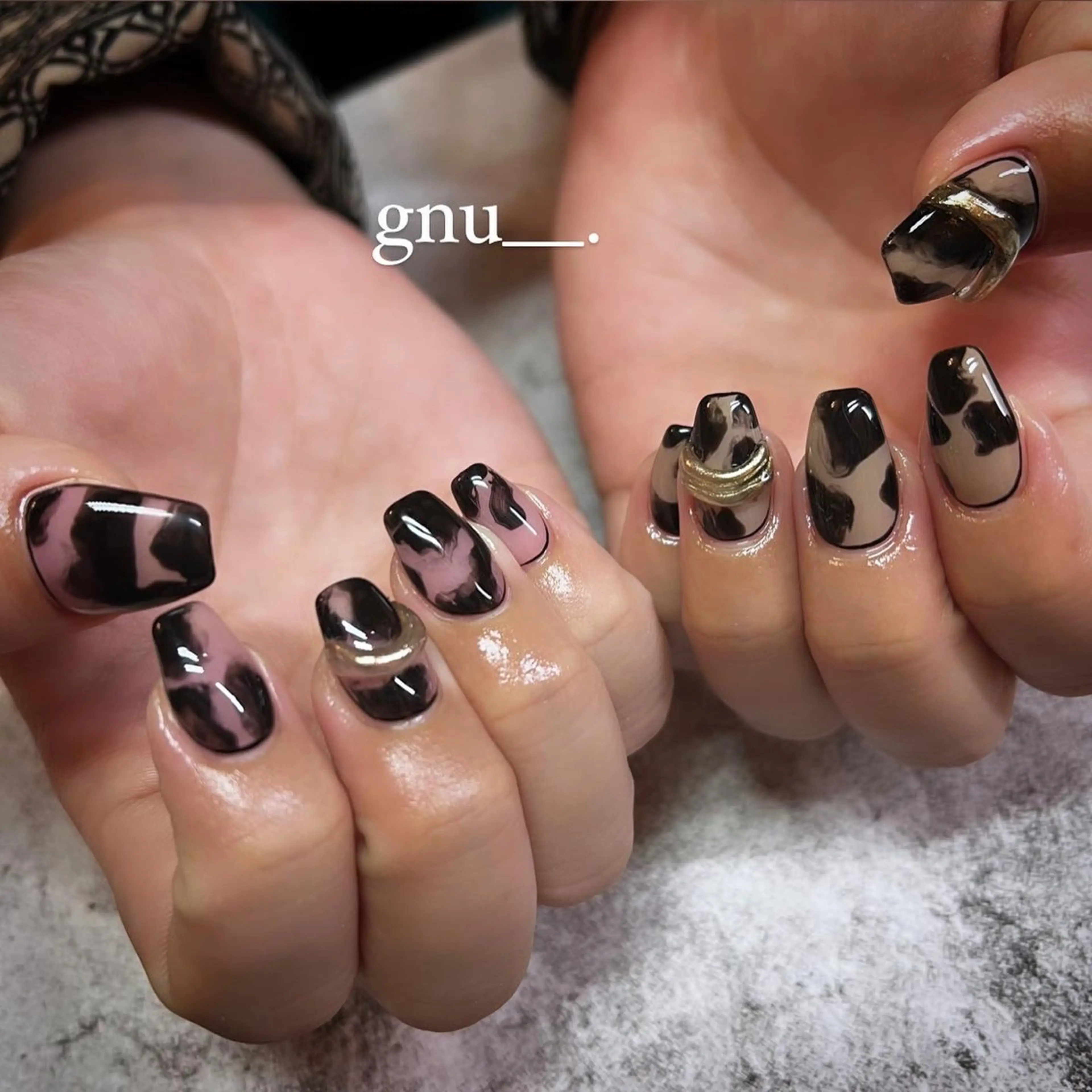 ネイル アニマル柄 べっ甲ネイル 冬ネイル ハンドネイル gnu__. nailのネイルデザイン