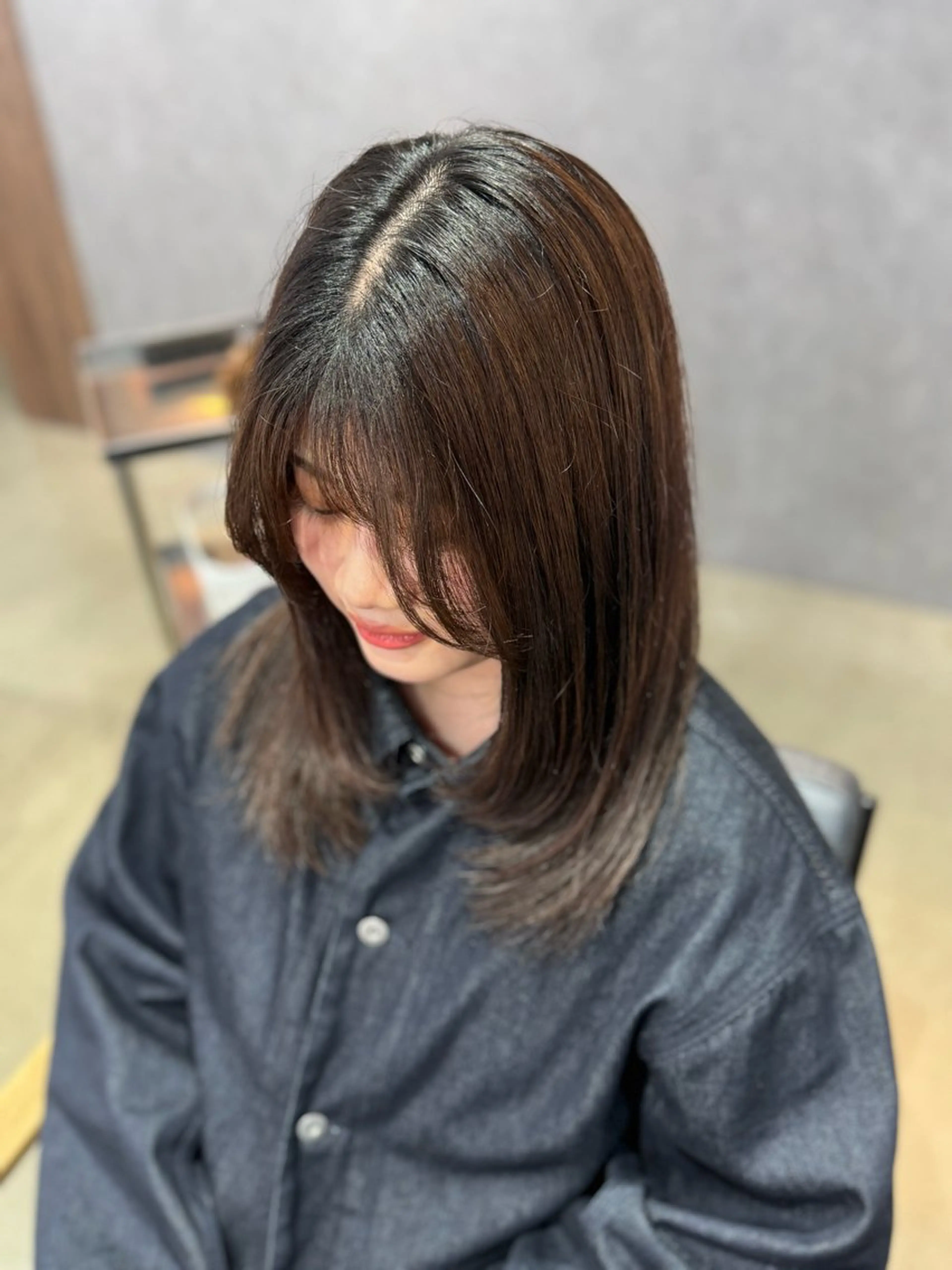 セミロング 顔周りカット レイヤーカット カット HANA ☺︎のヘアスタイル