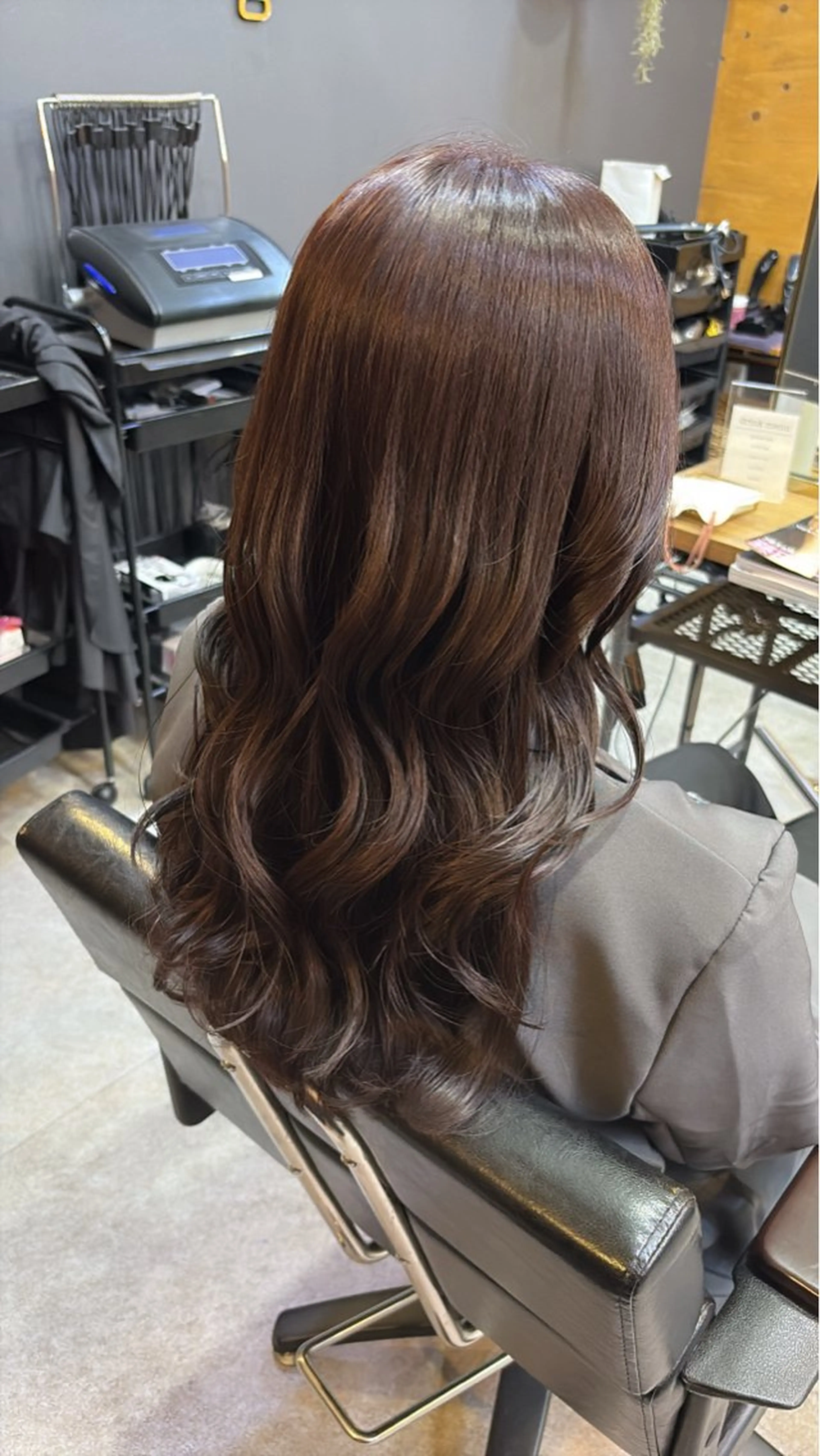 ロング カラー ブラウンカラー 透明感カラー ピンクカラー ピンクブラウン レイヤーカット カット ヘアカラー トリートメント mer.. ゆらのヘアスタイル