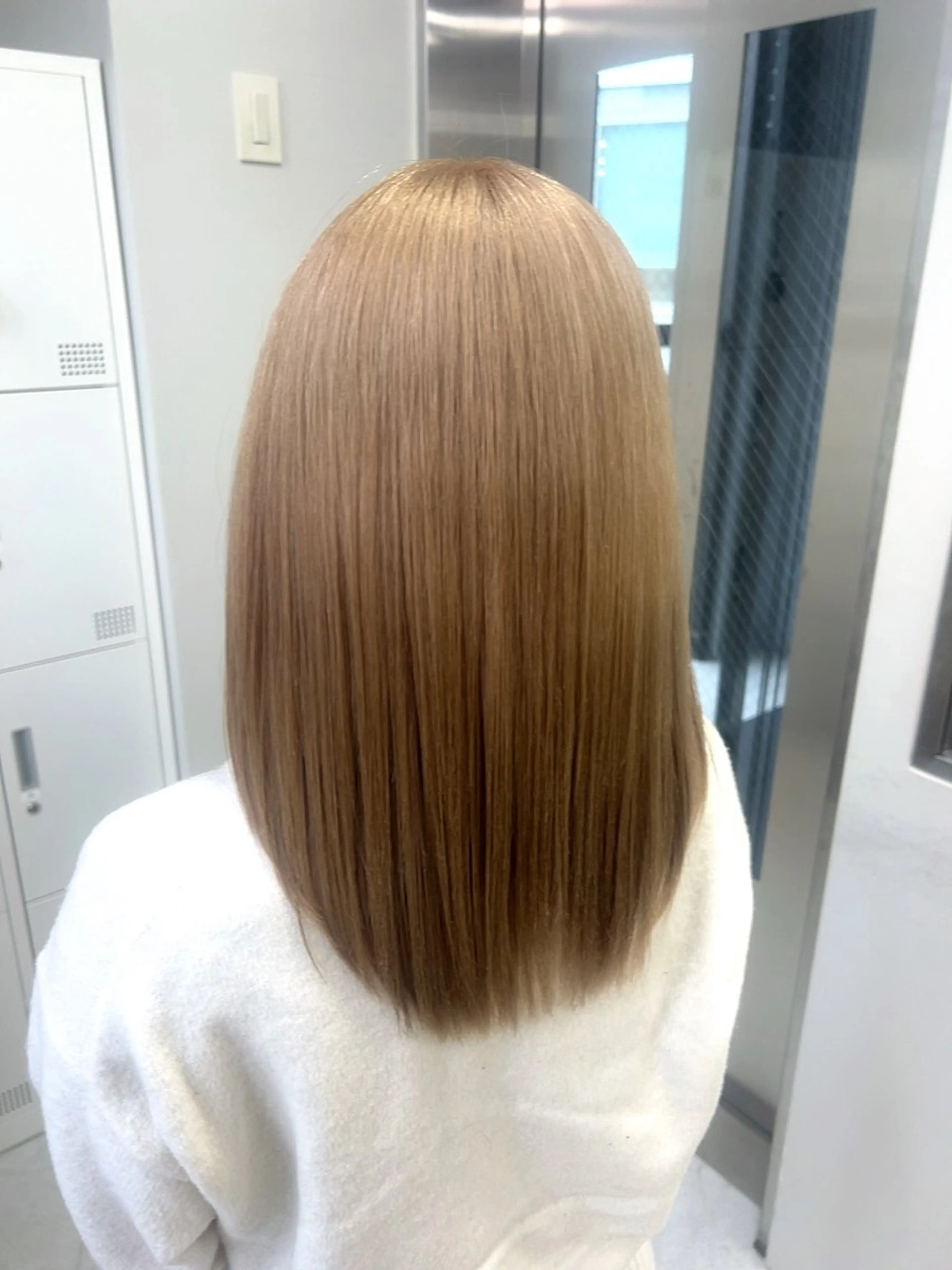 ミディアム カラー ヘアアレンジ ブリーチ ヘアカラー トリートメント ハイトーン、暗髪特化 ♡shoka♡のヘアスタイル