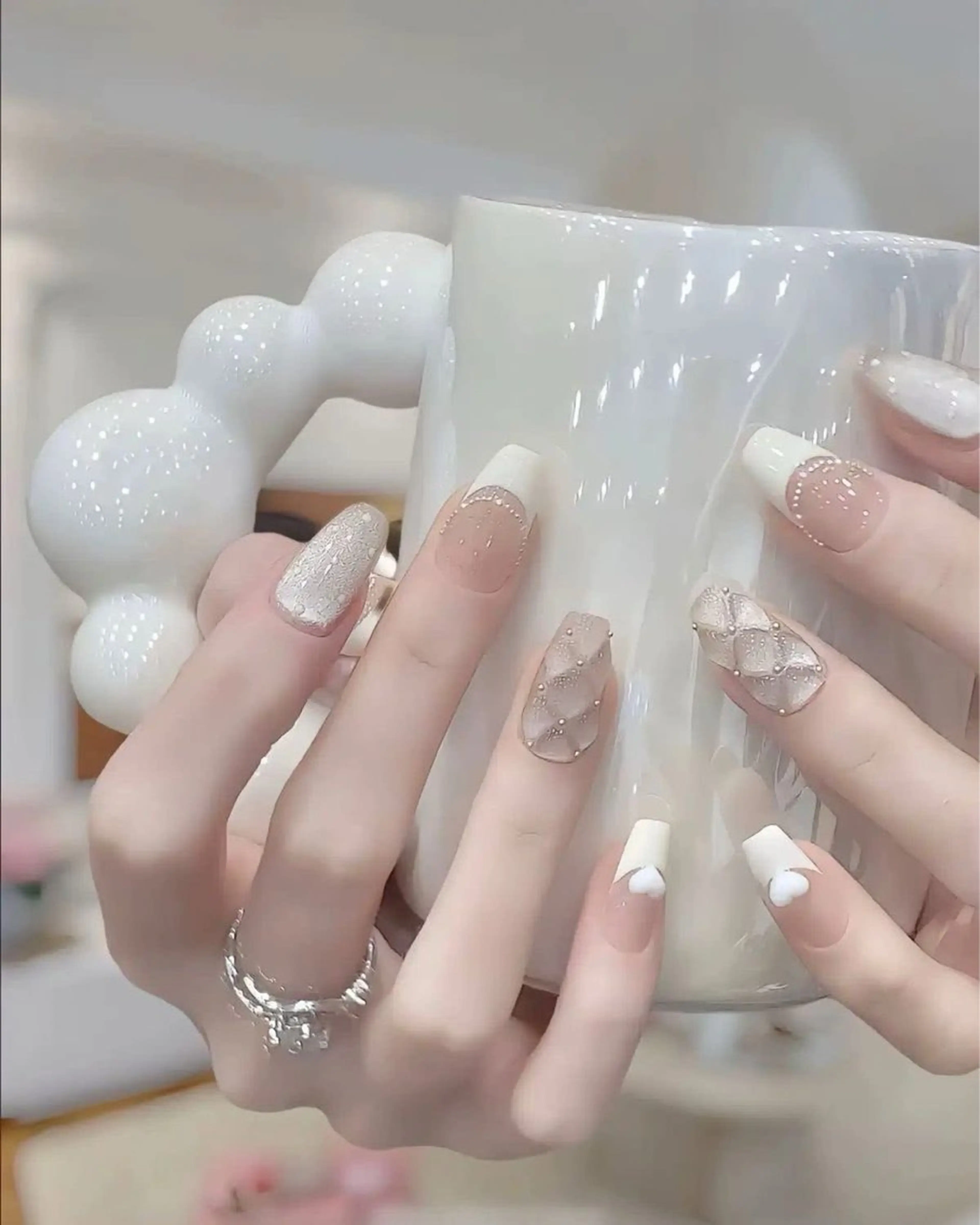 ネイル ハンドネイル T. Leeのネイルデザイン