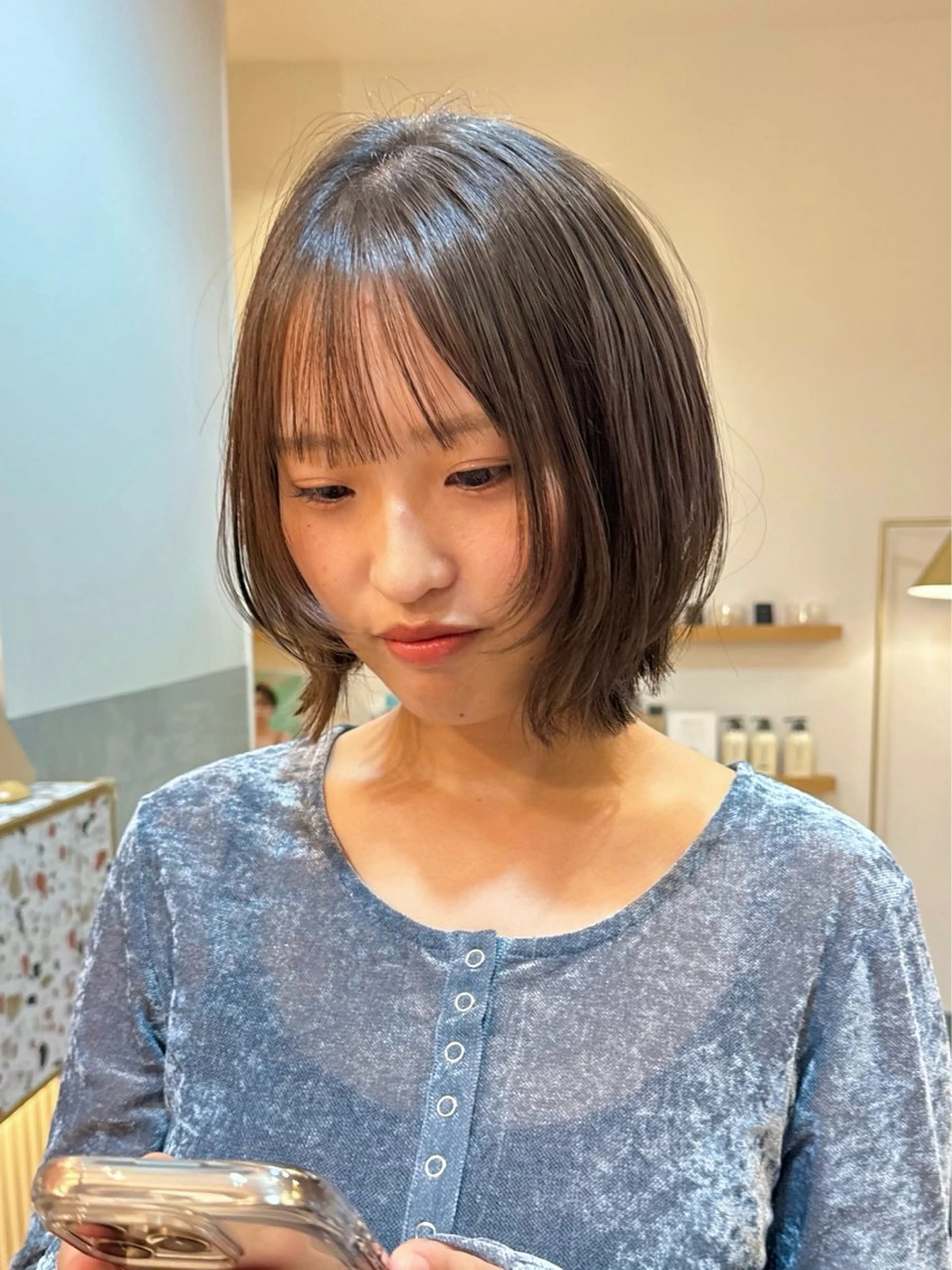 ショート カラー ボブ/レイヤー/ グレージュ/moyuのヘアスタイル