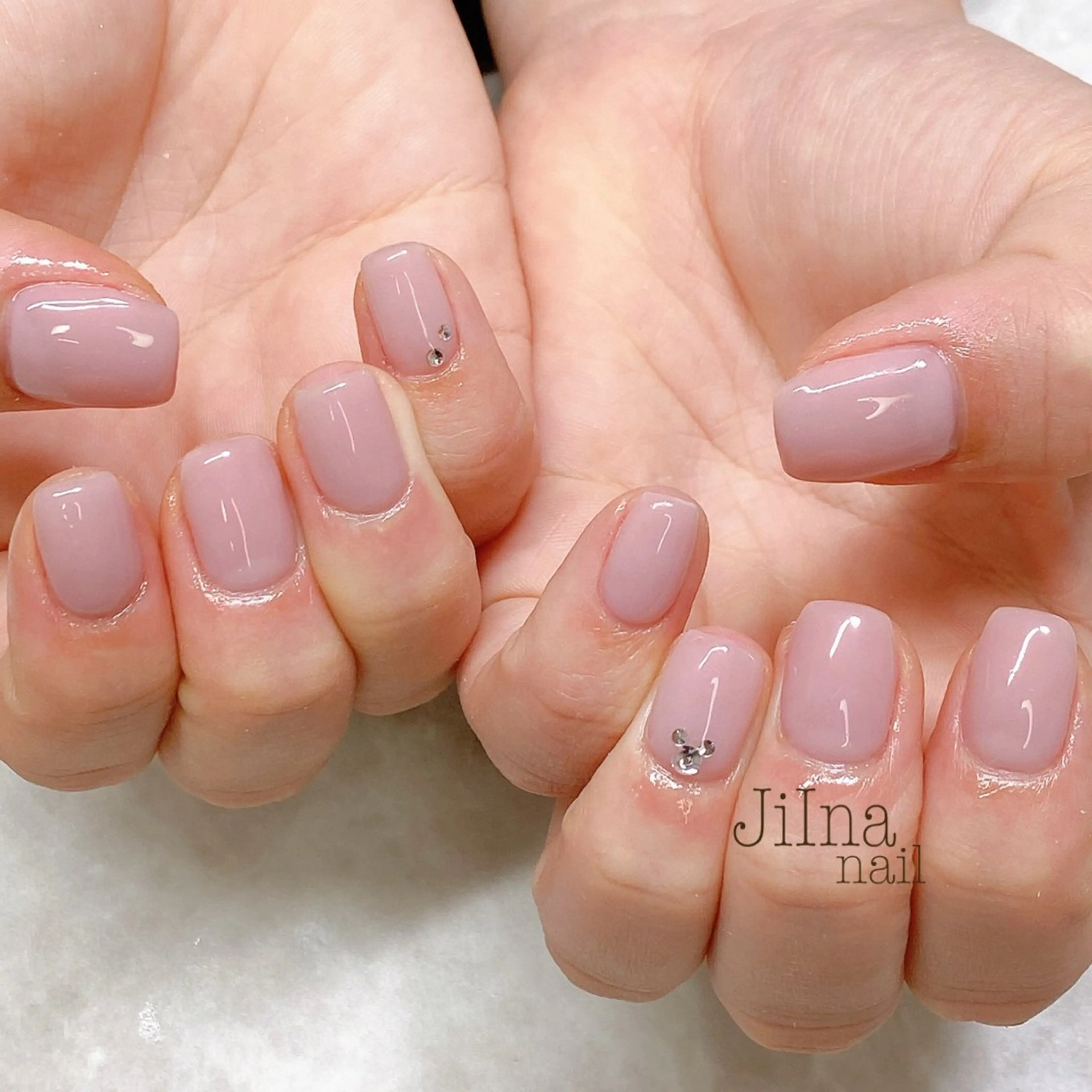 ネイル ワンカラーネイル ストーンネイル JiIna nailのネイルデザイン