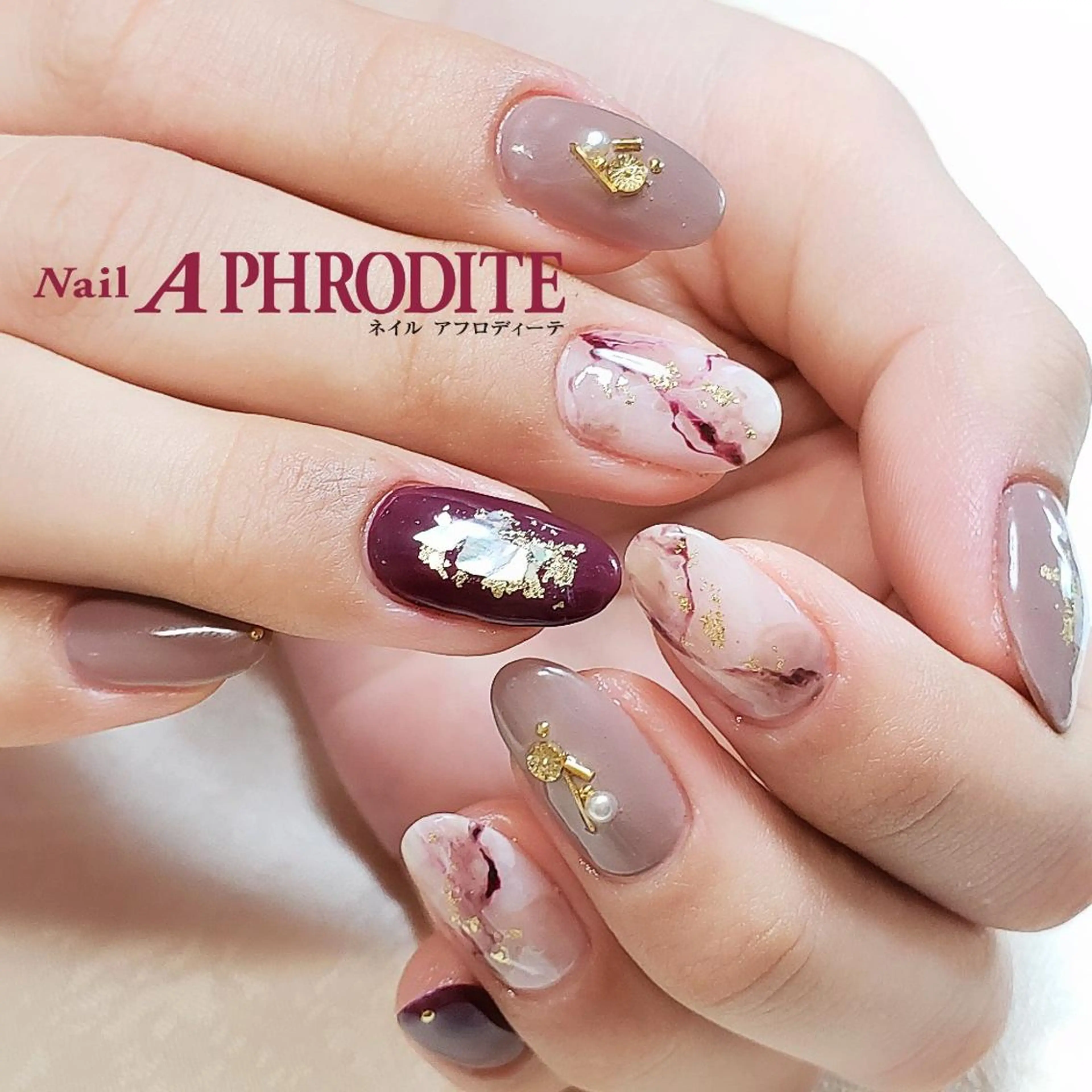 ネイル 大理石ネイル(マーブル) Nail Aphroditeのネイルデザイン