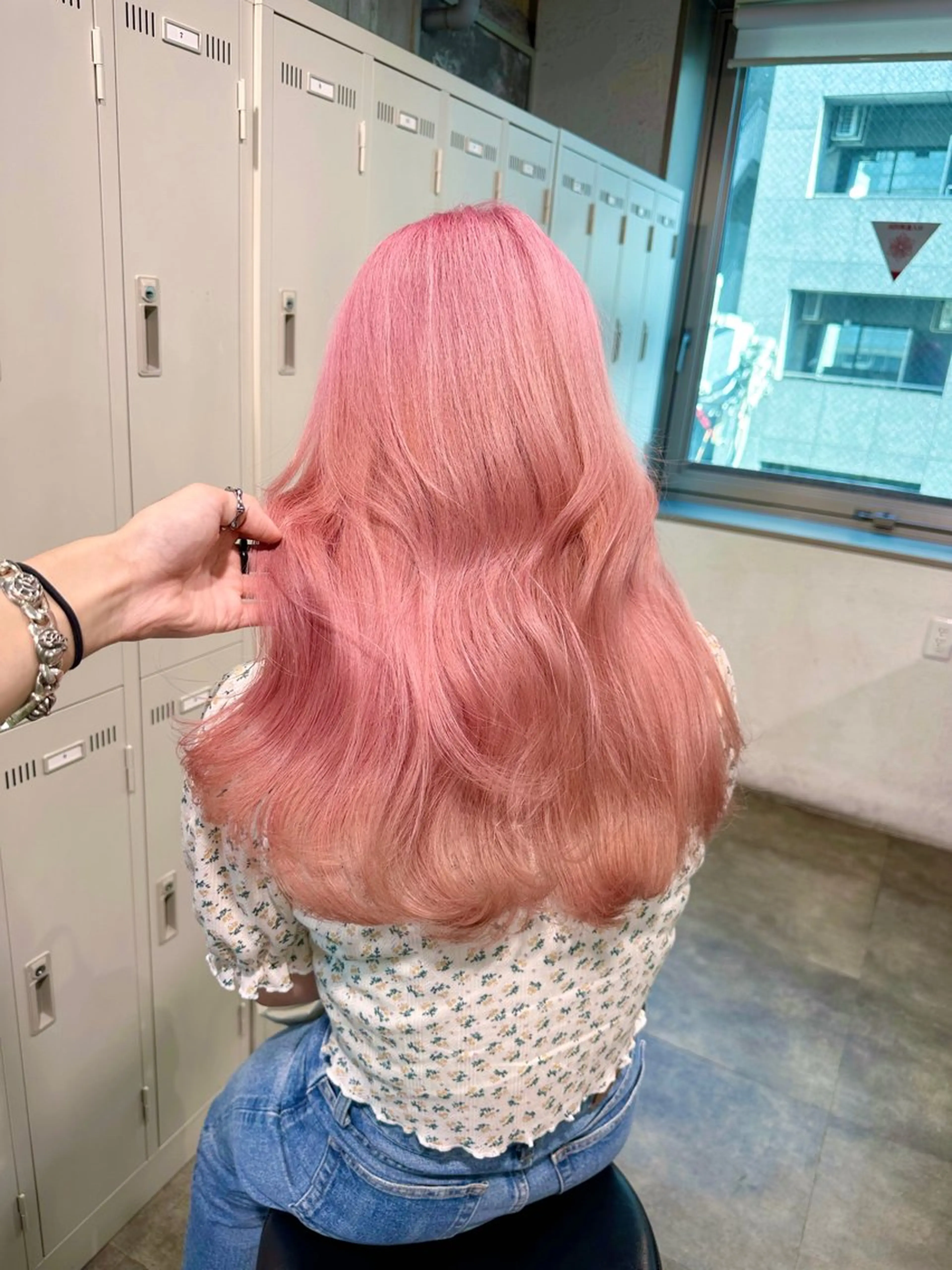 ロング カラー パーマ ヘアアレンジ メンズ メンズハイトーン ハイトーンカラー ピンクカラー 【縮毛矯正ブリーチ】 MANATO🌈のヘアスタイル