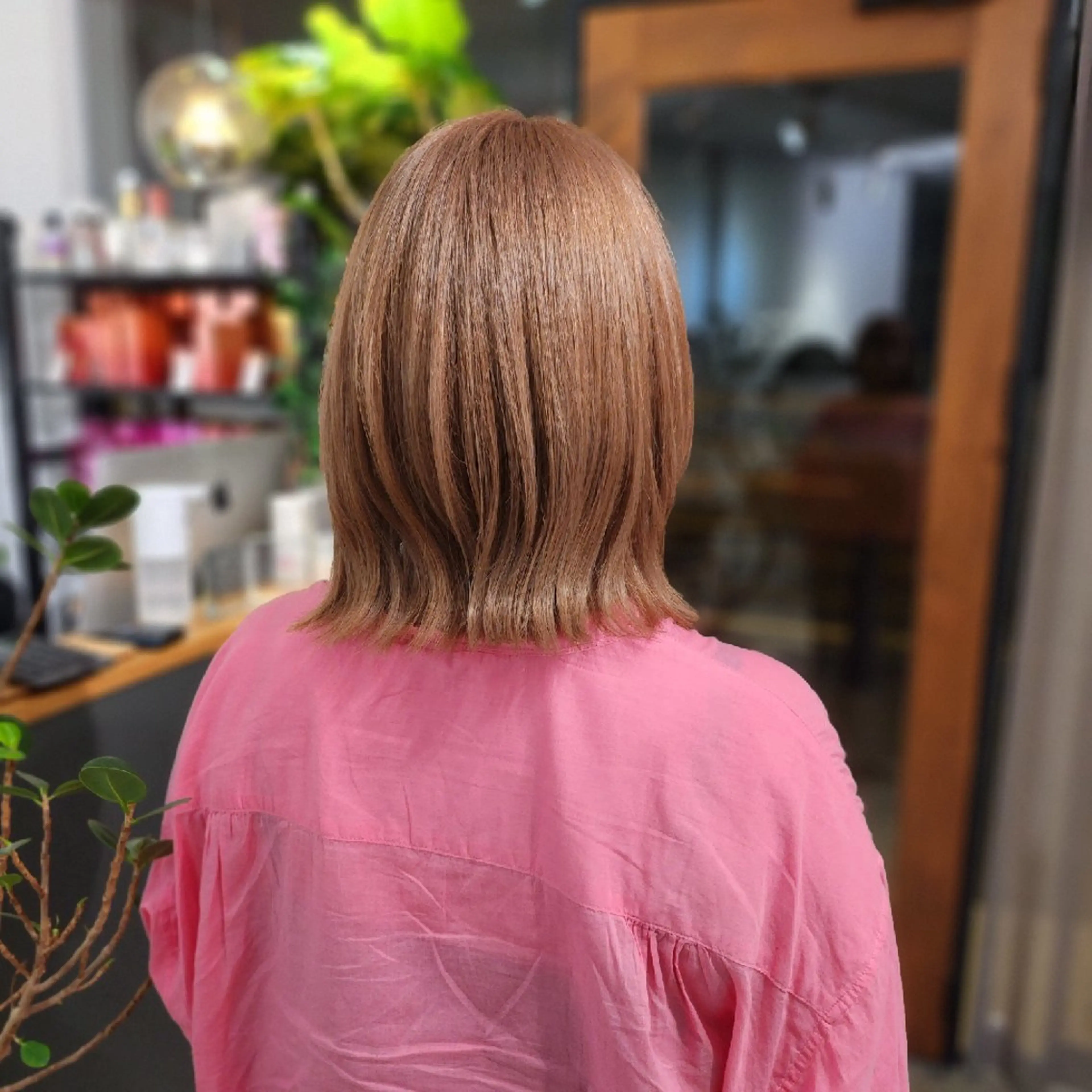 ミディアム カラー ベージュカラー ブリーチ 金田 拓也のヘアスタイル