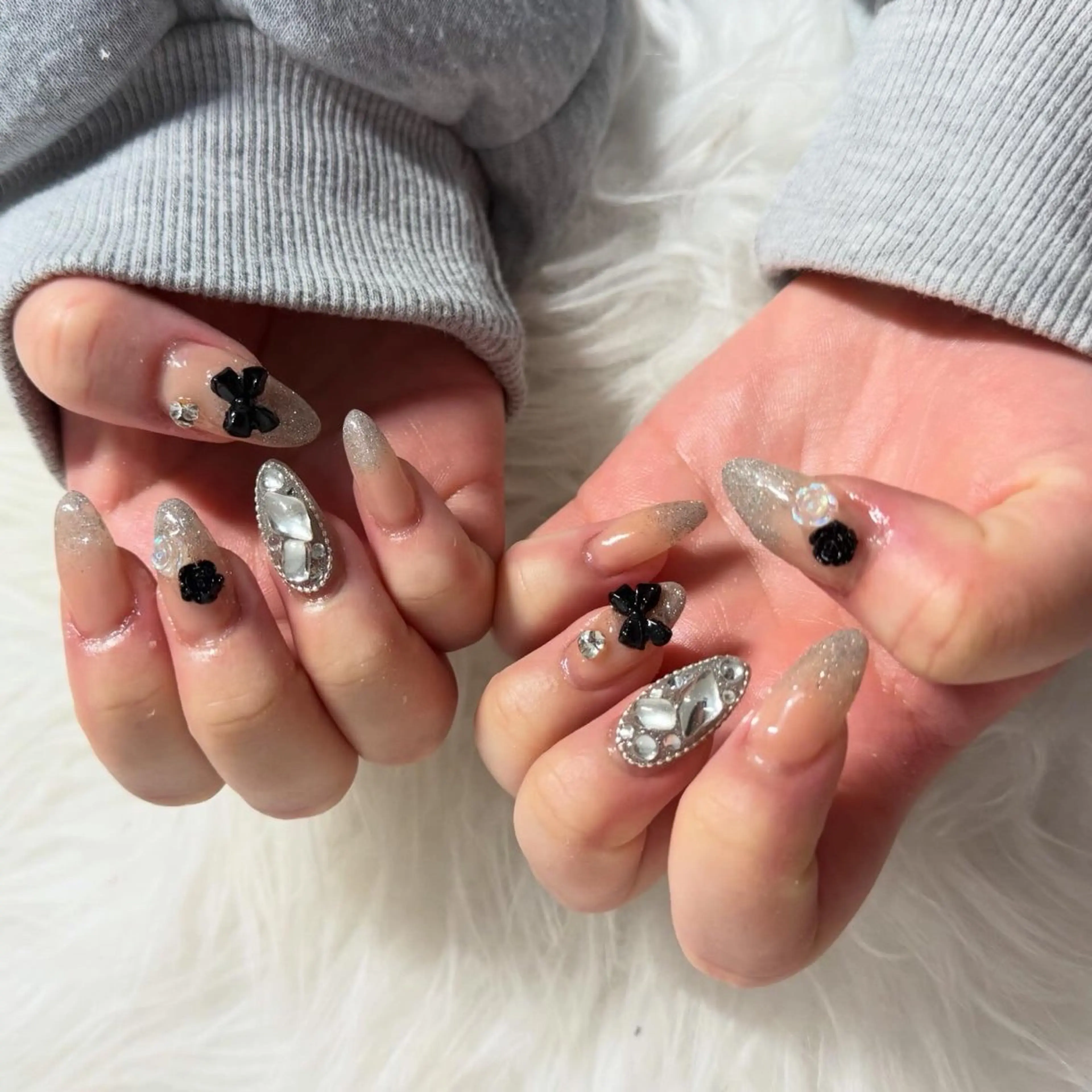 ロング ハンドネイル mao .のネイルデザイン