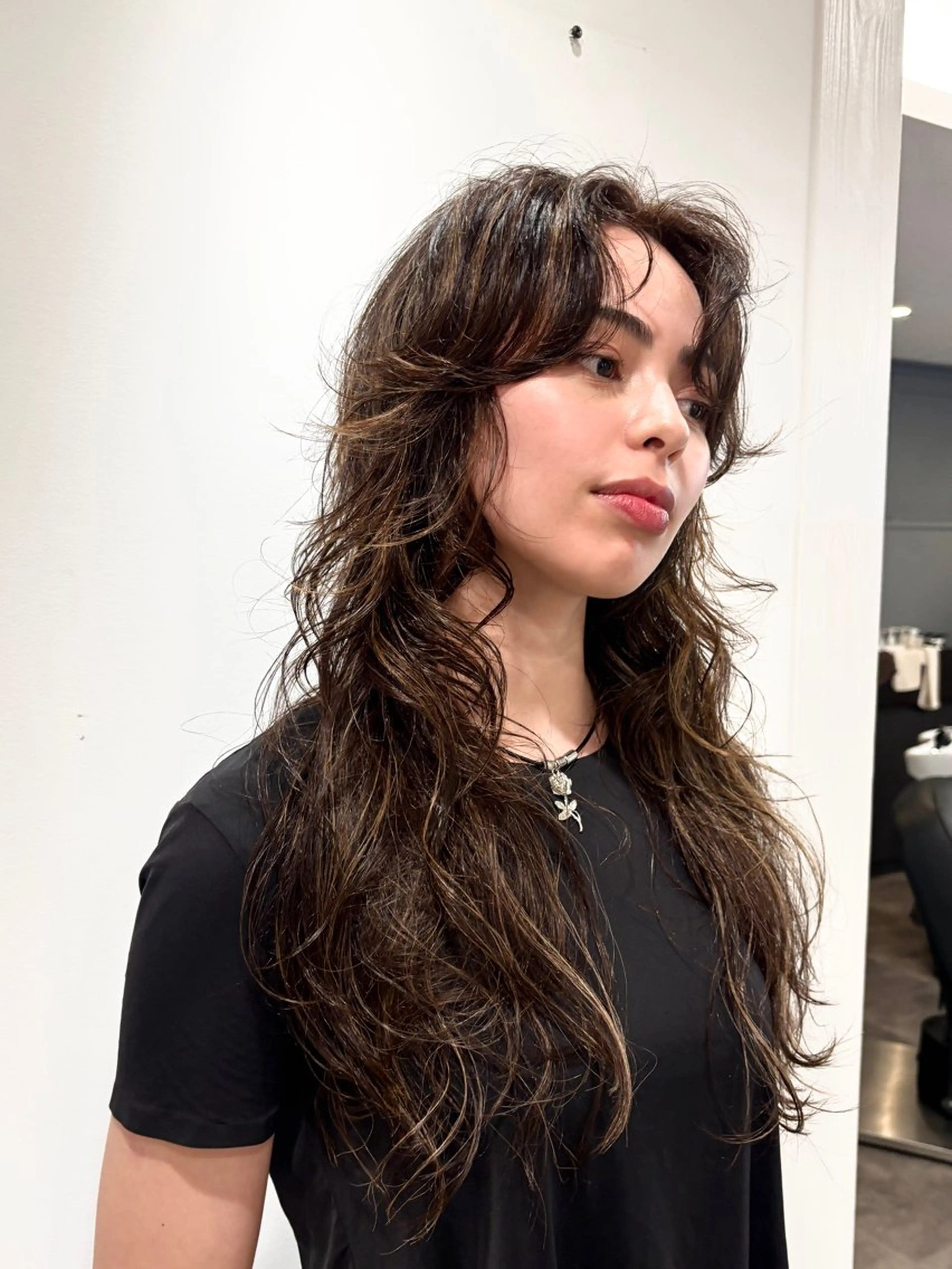 ロング カラー ハイライトカラー ハイライト レイヤーカット ヘアカラー トリートメント ハイトーン/レイヤー /ウルフ⭐️永田⭐️のヘアスタイル