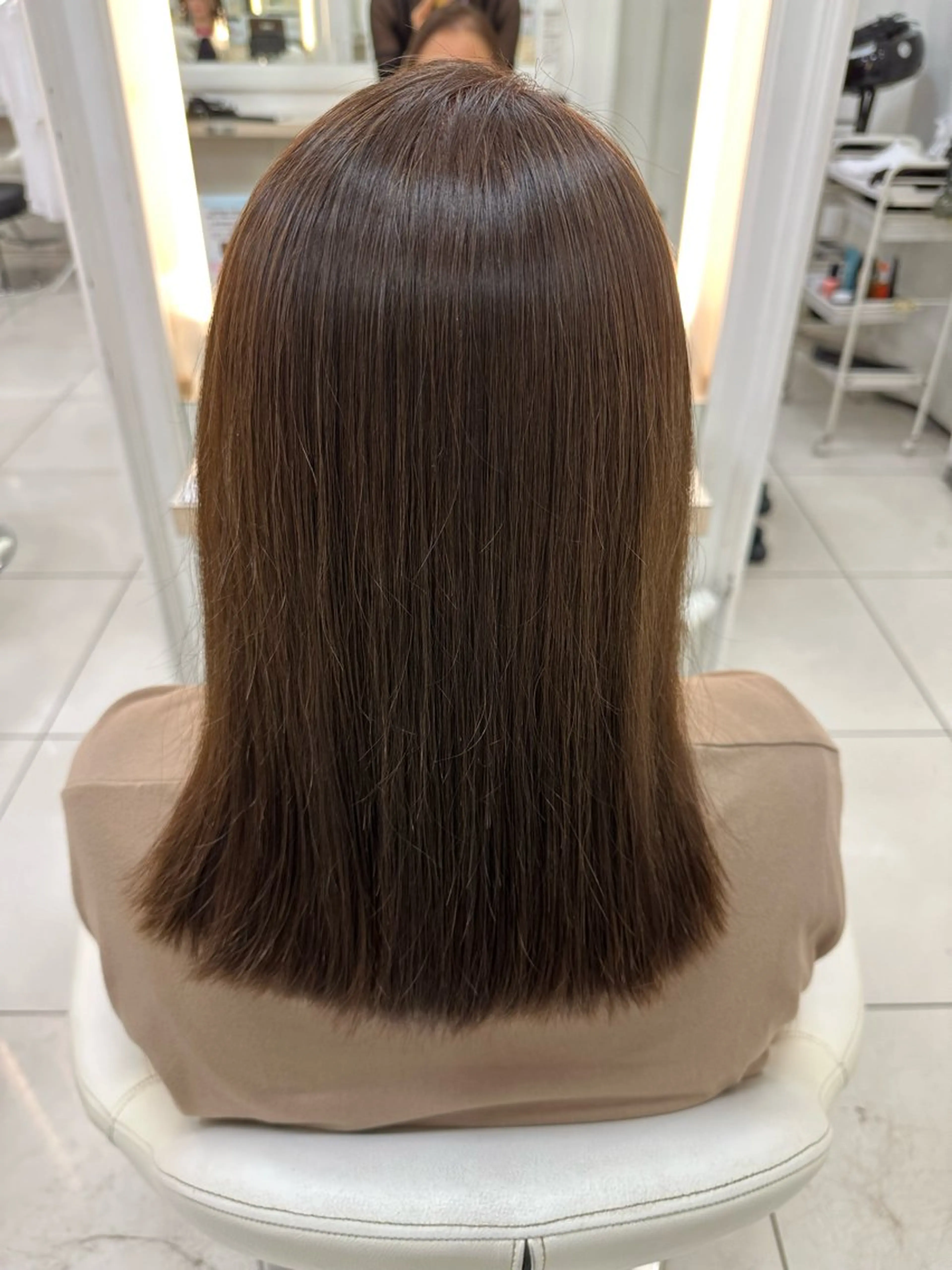 ミディアム パーマ 縮毛矯正 トリートメント カット 縮毛矯正 トリートメント 伊佐 愛のヘアスタイル