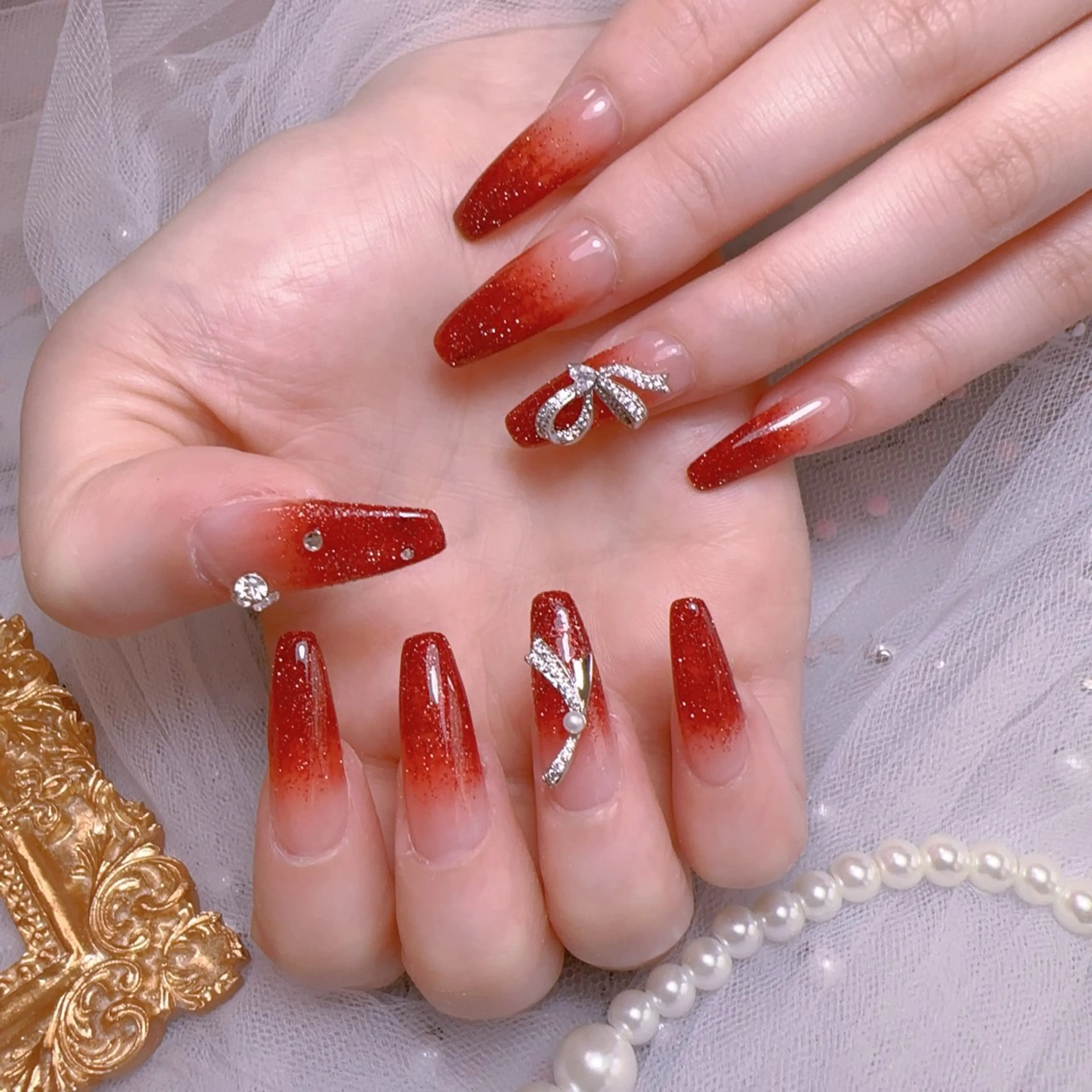 ネイル オーロラネイル フットネイル 韓国ネイル ラメ(グリッター) ラメグラデーション ハンドネイル Belle nail salon 新小岩のネイルデザイン