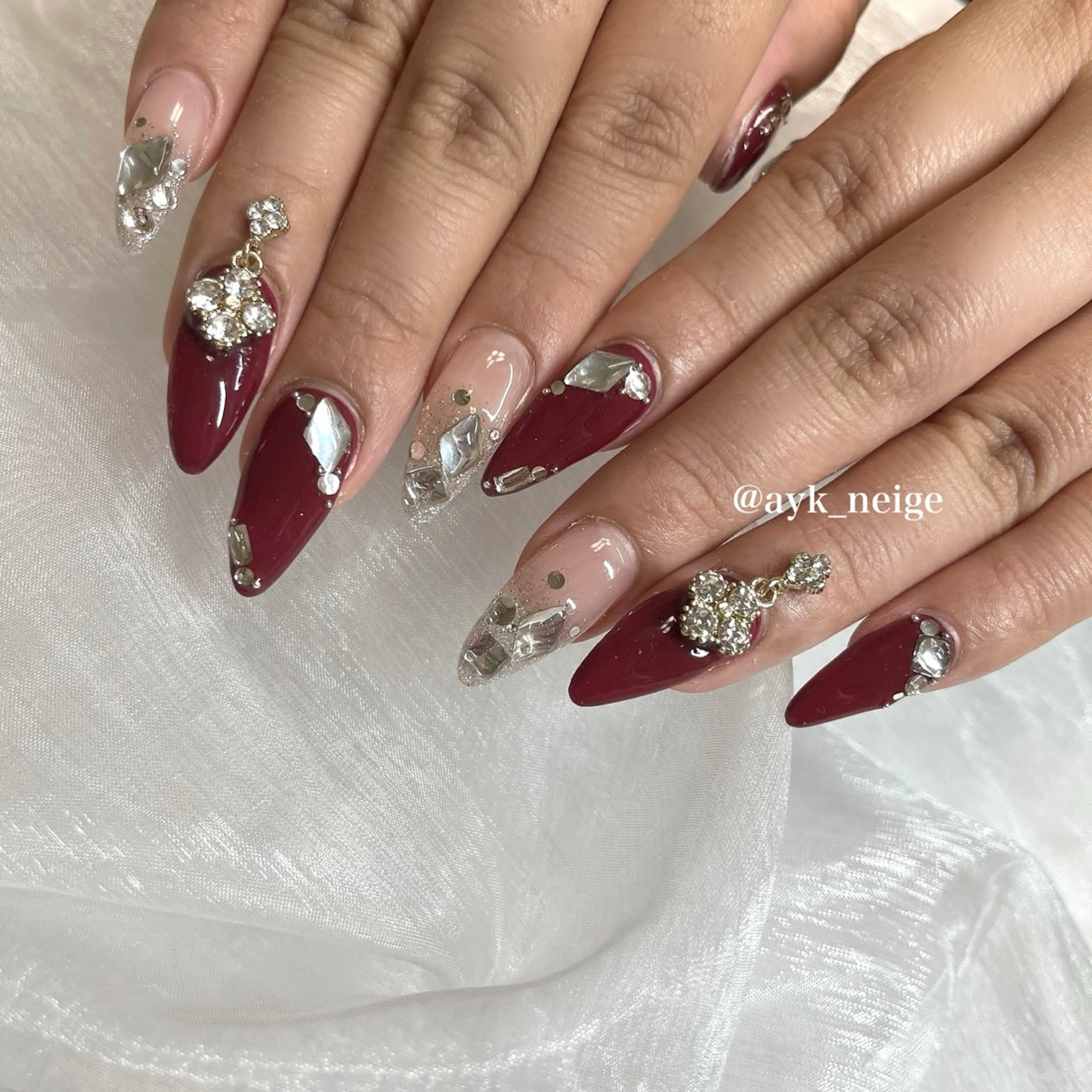 ネイル フットネイル キラキラネイル 韓国ネイル リボン n'eige nail所属・大谷 綾香のネイルデザイン