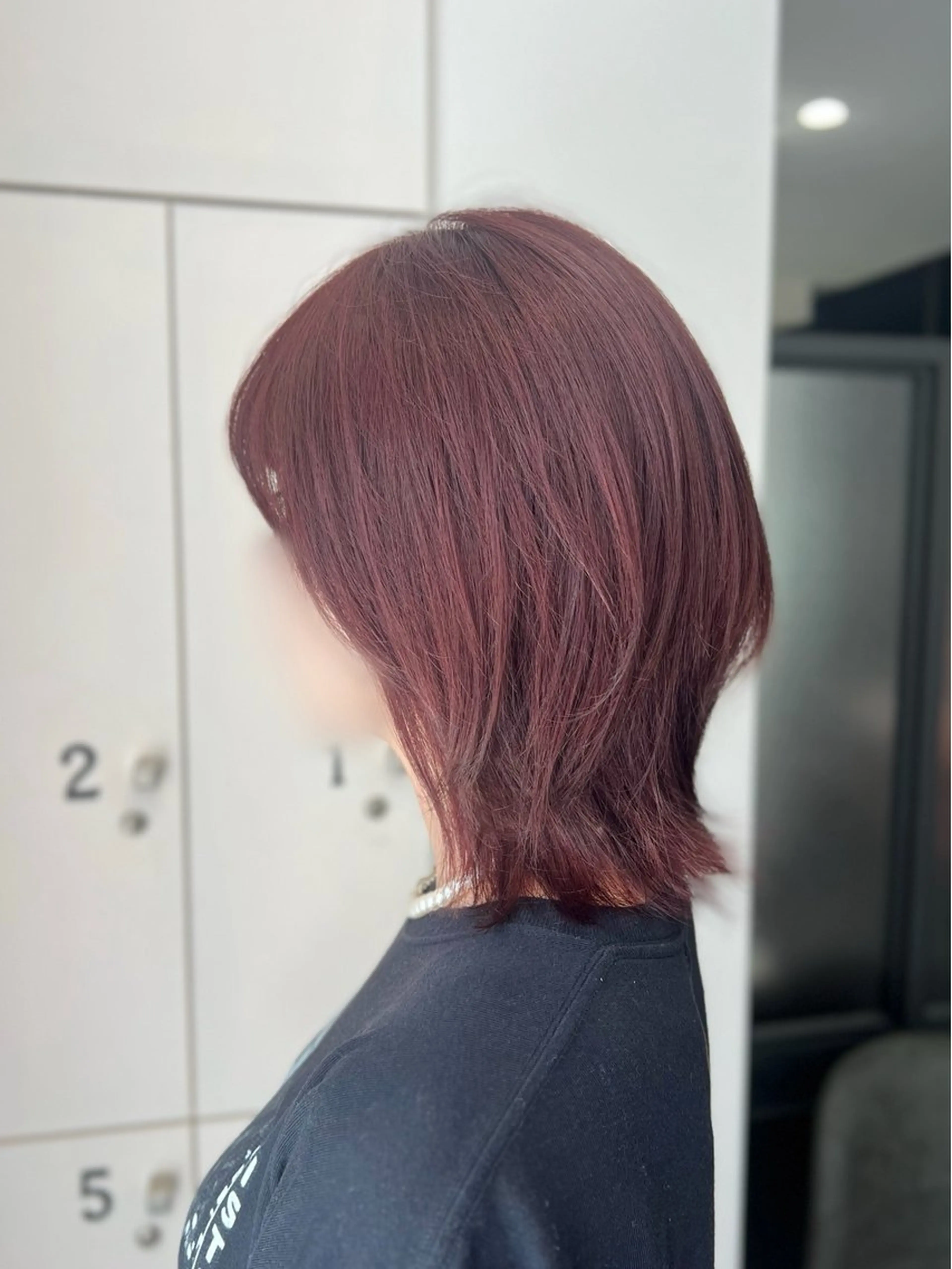 ミディアム カラー Dia ‎ アキヨシ ミユのヘアスタイル
