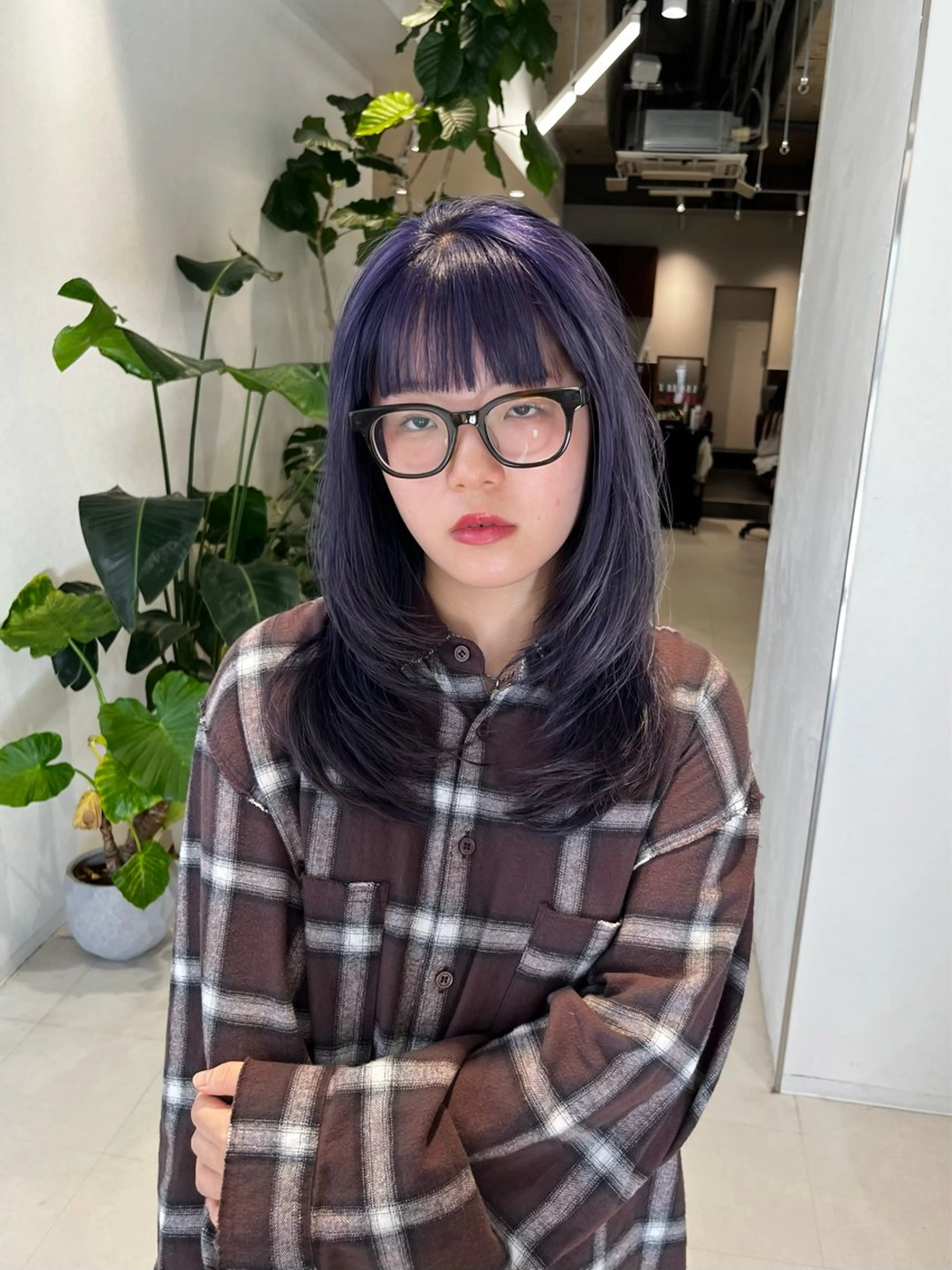 ミディアム カラー ラベンダーカラー レイヤーカット カット ヘアカラー トリートメント レイヤーカット/ブラ ウンカラー/河野凜のヘアスタイル