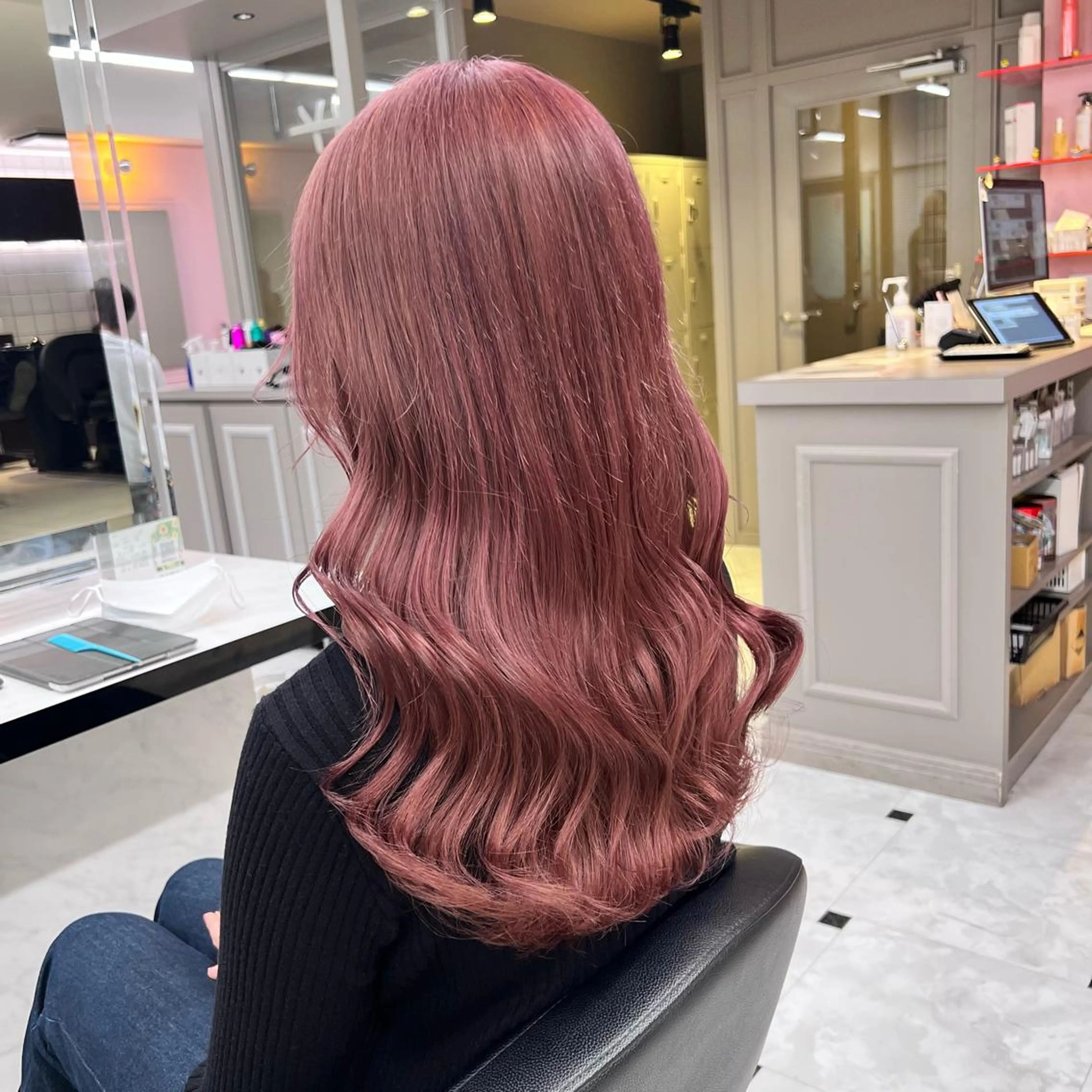 セミロング カラー ヘアアレンジ 💕上野美容師☁ ブリーチ💖サワのヘアスタイル