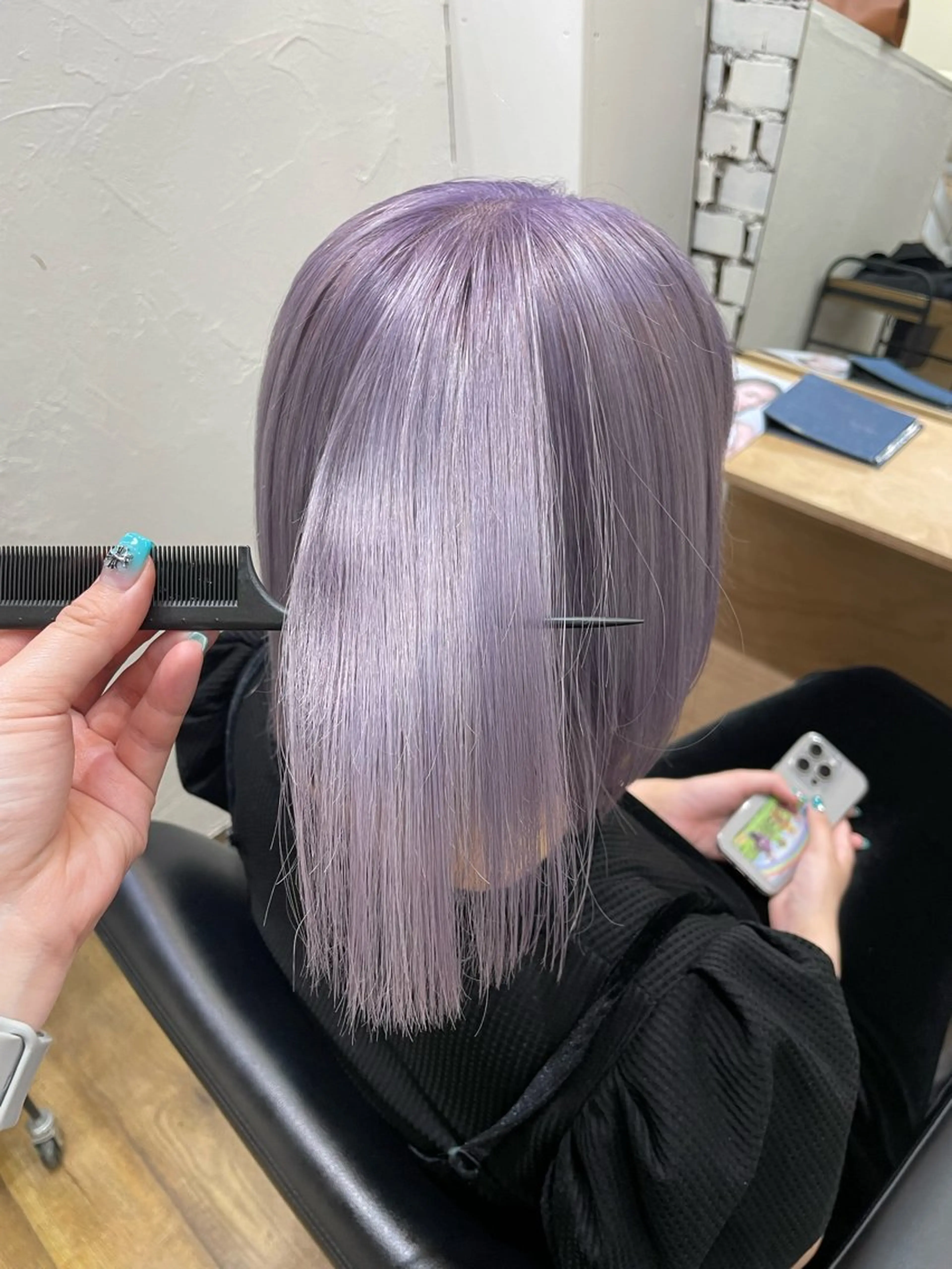 カラー Miu🤍ショート/ 顔周りカットのヘアスタイル