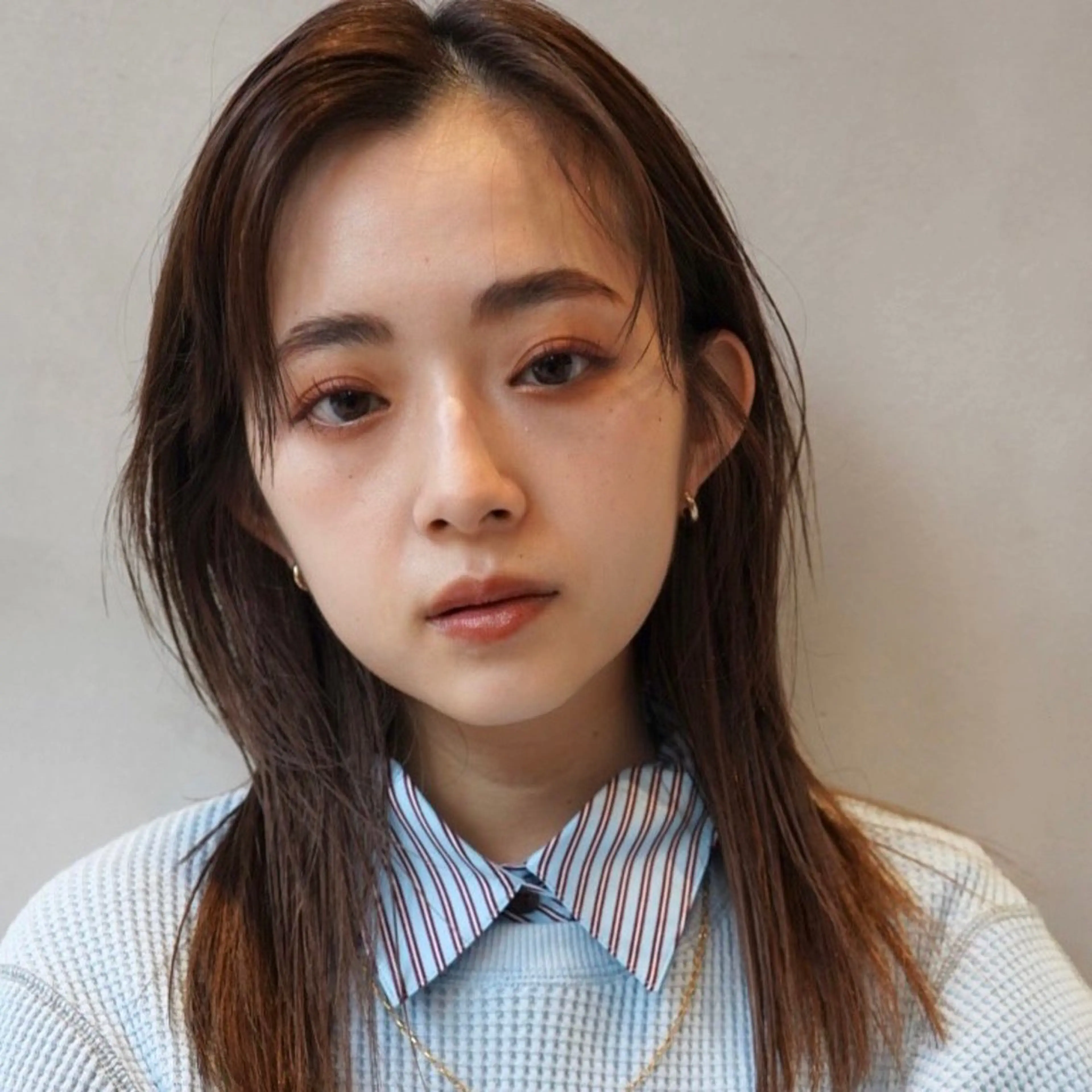 ロング カラー カット センターパート/ 暖色カラーayuのヘアスタイル