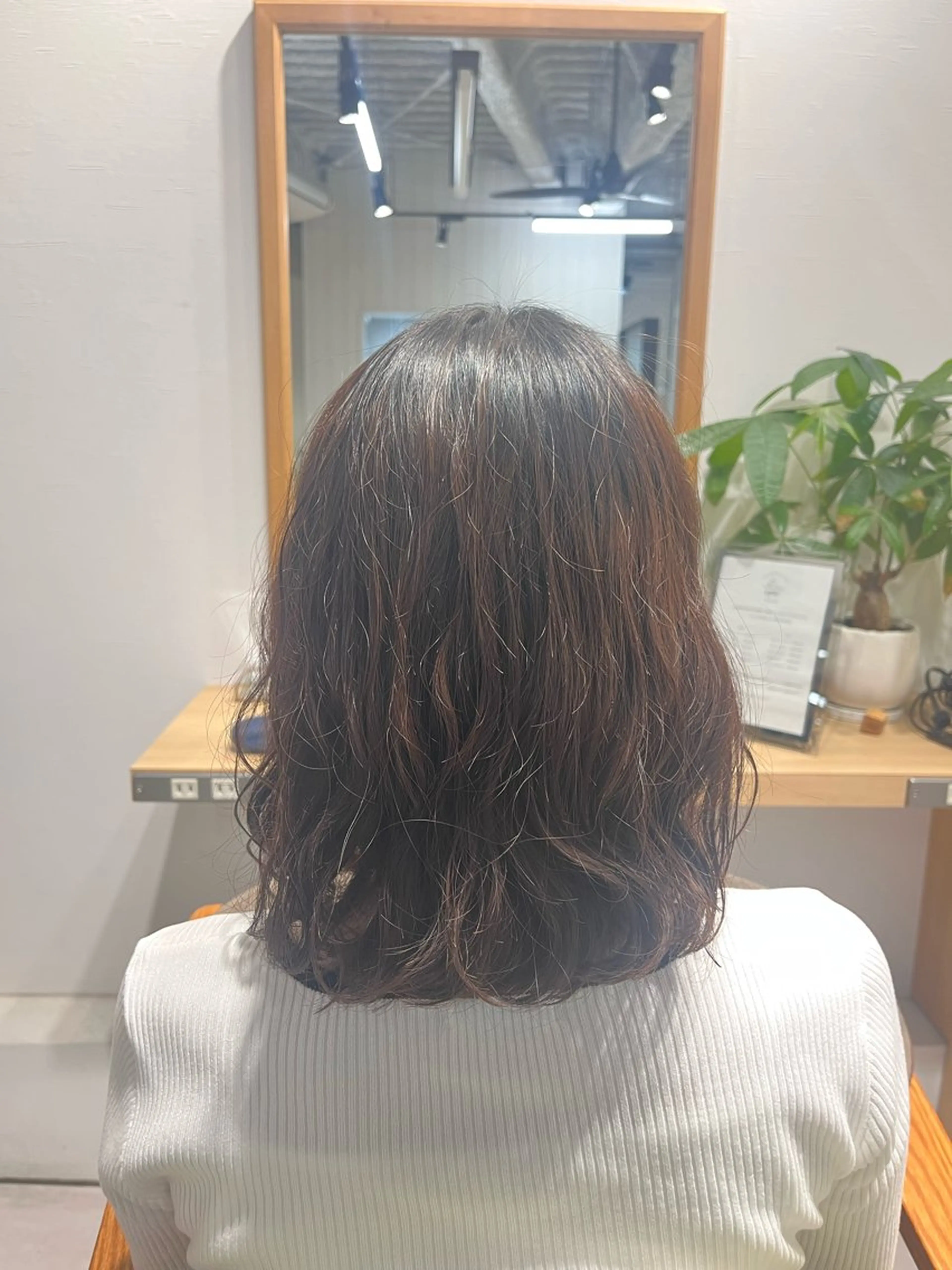 ミディアム パーマ ミディアムパーマ ボブ カット パーマ 武田 綺音のヘアスタイル