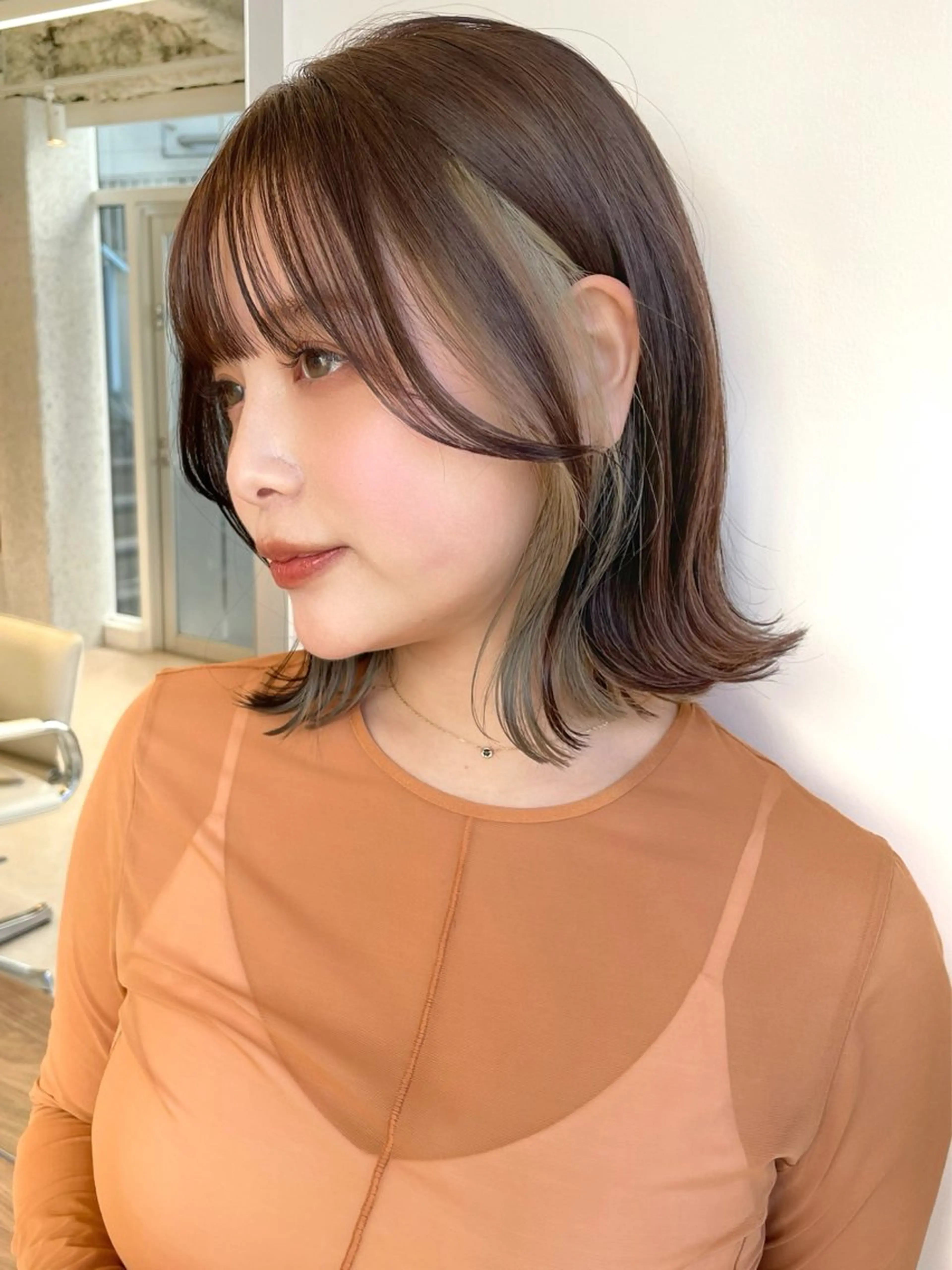 ミディアム カラー 切りっぱなしボブ ボブレイヤー ボブ くびれヘア 顔まわりレイヤー カット ヘアカラー 結べるレイヤーボブ くびれLady表参道のヘアスタイル