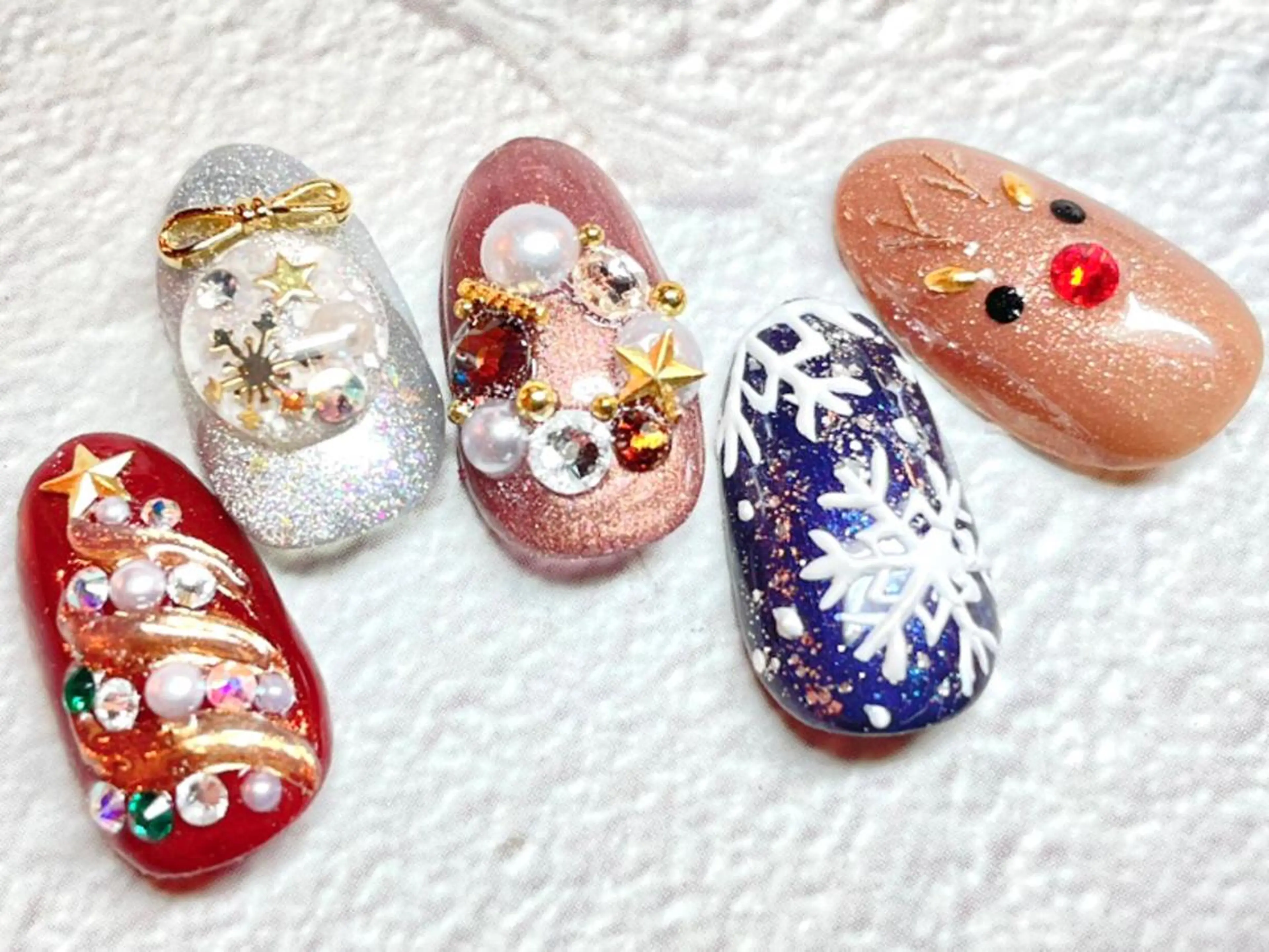 ネイル 冬ネイル クリスマス SyiSyu 梅田店のネイルデザイン
