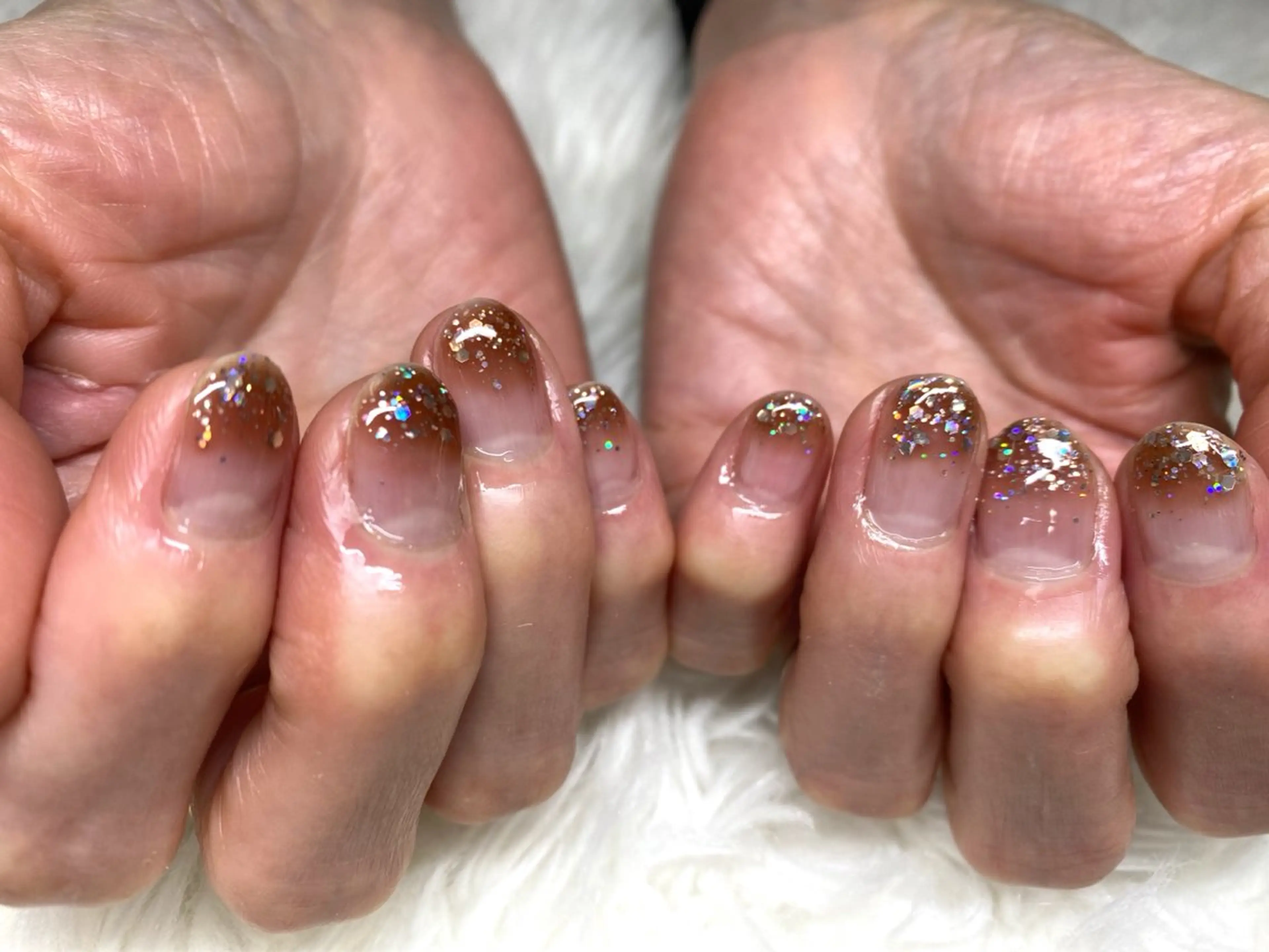 ネイル ブラウン グラデーション ラメ(グリッター) ラメグラデーション ハンドネイル ViMORE あやのネイルデザイン