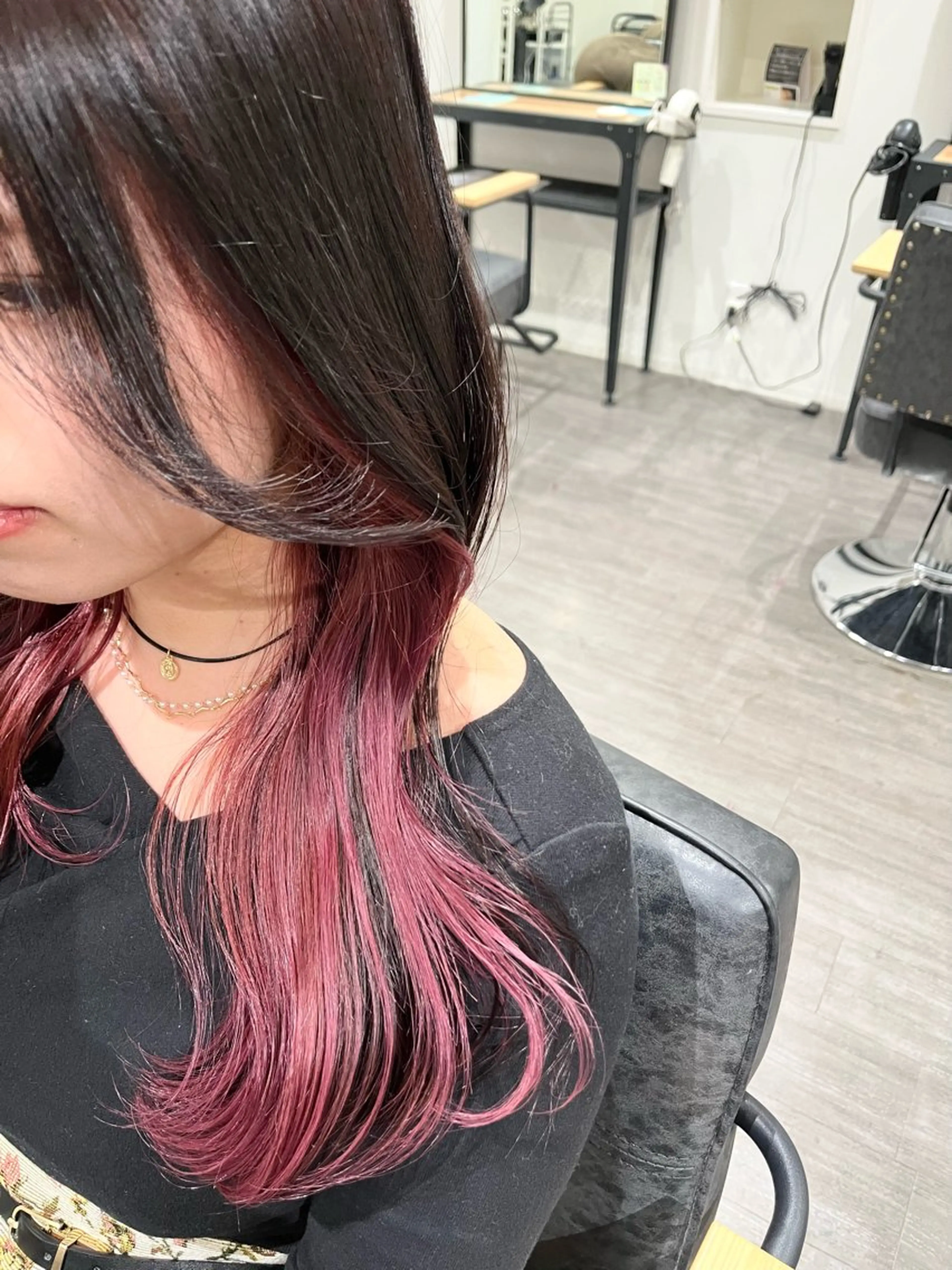 ロング カラー インナーカラー ピンクカラー ヘアカラー cocotte🫧 絹村 琴美のヘアスタイル