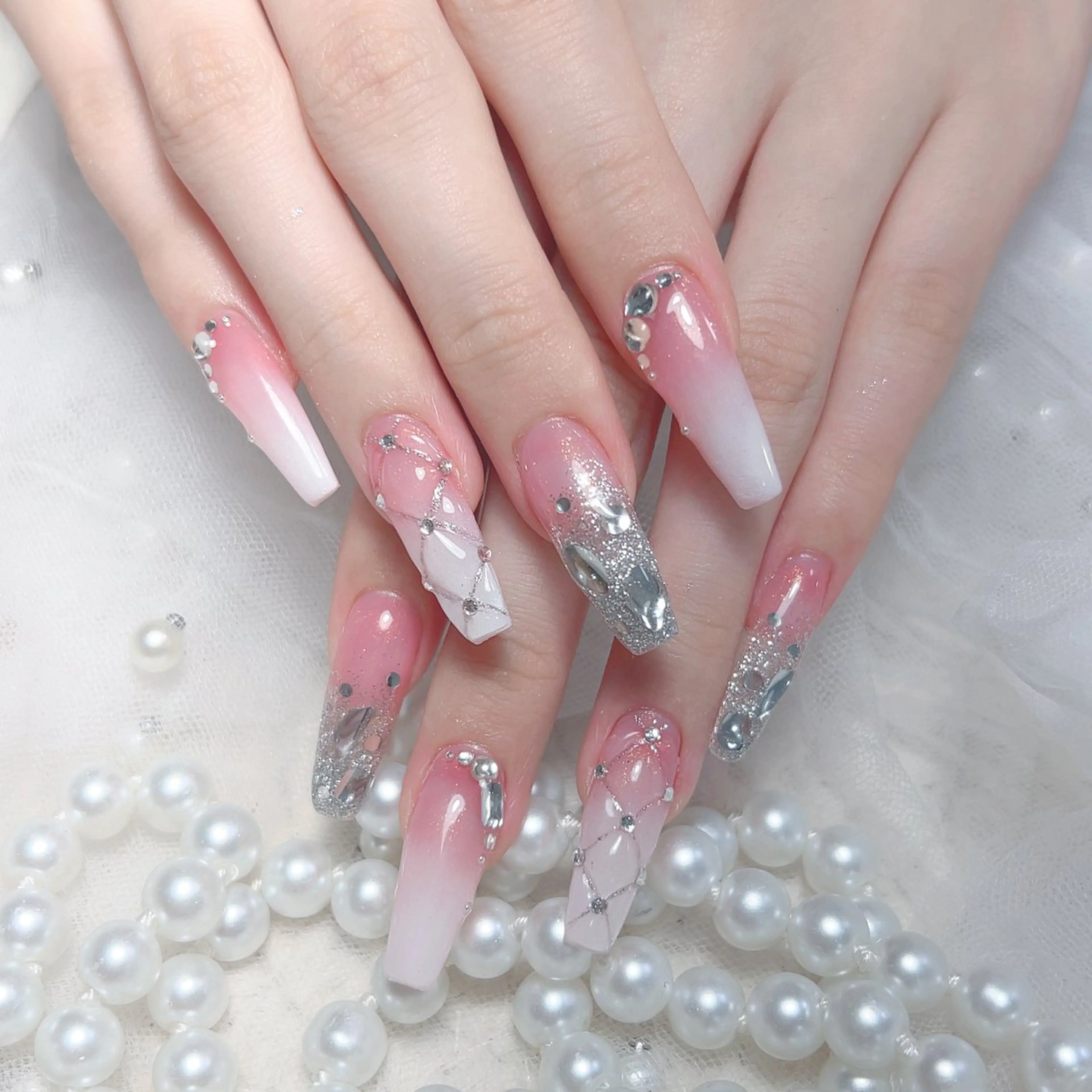 ネイル M🌷nail 長さだし専門店のネイルデザイン
