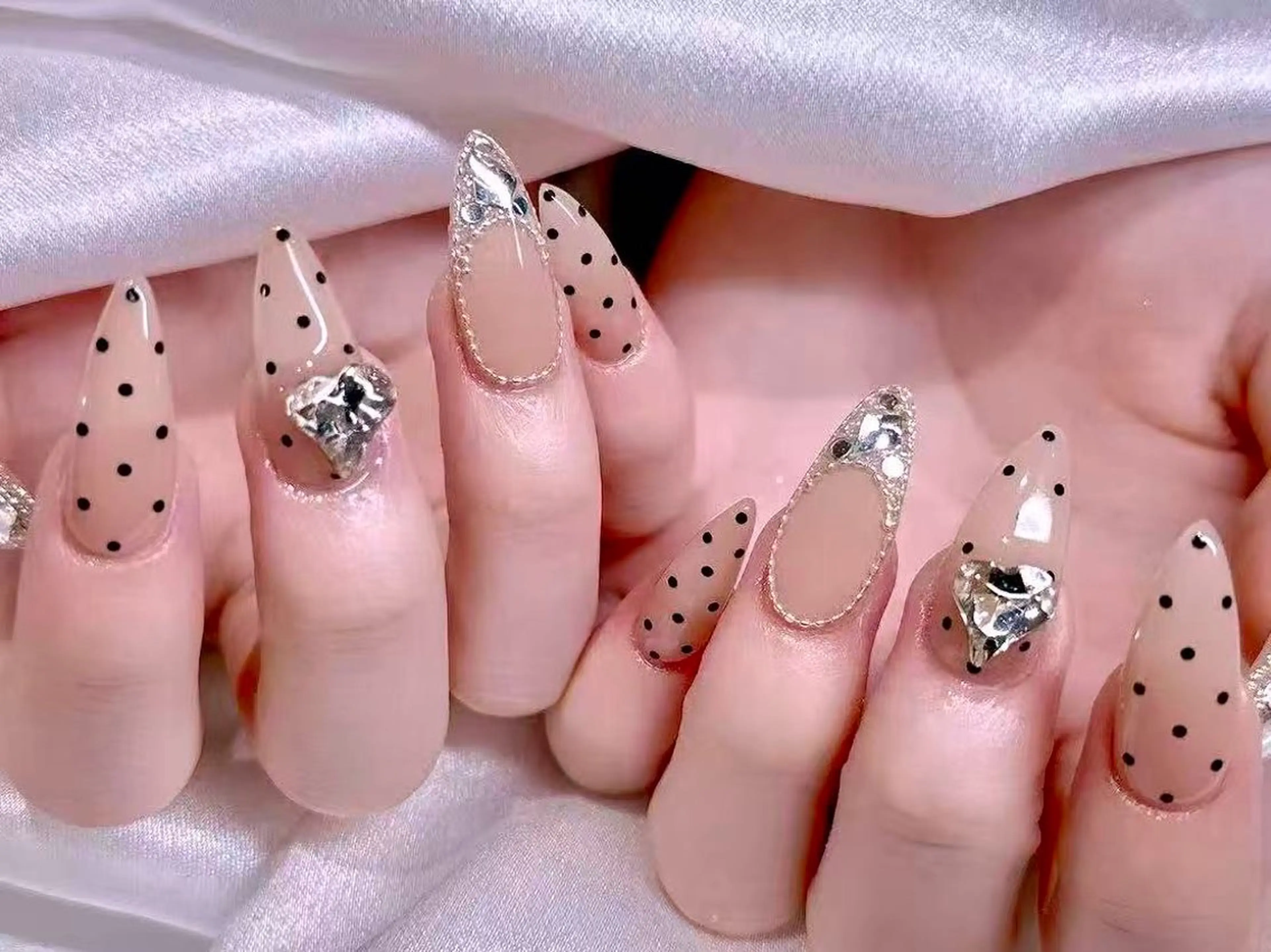 ネイル ハンドネイル リン リンのネイルデザイン