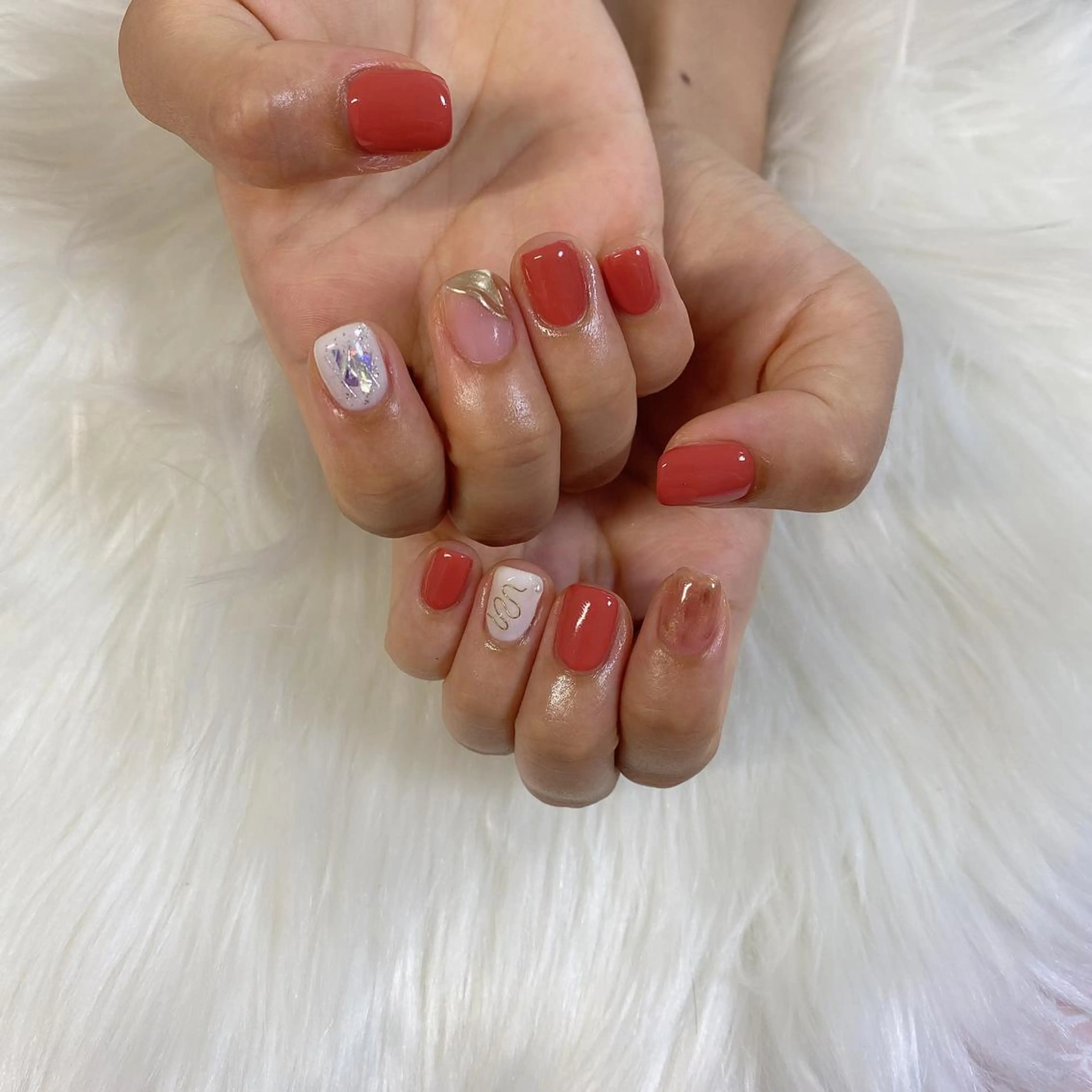 ネイル ハンドネイル 西岡 杏のネイルデザイン