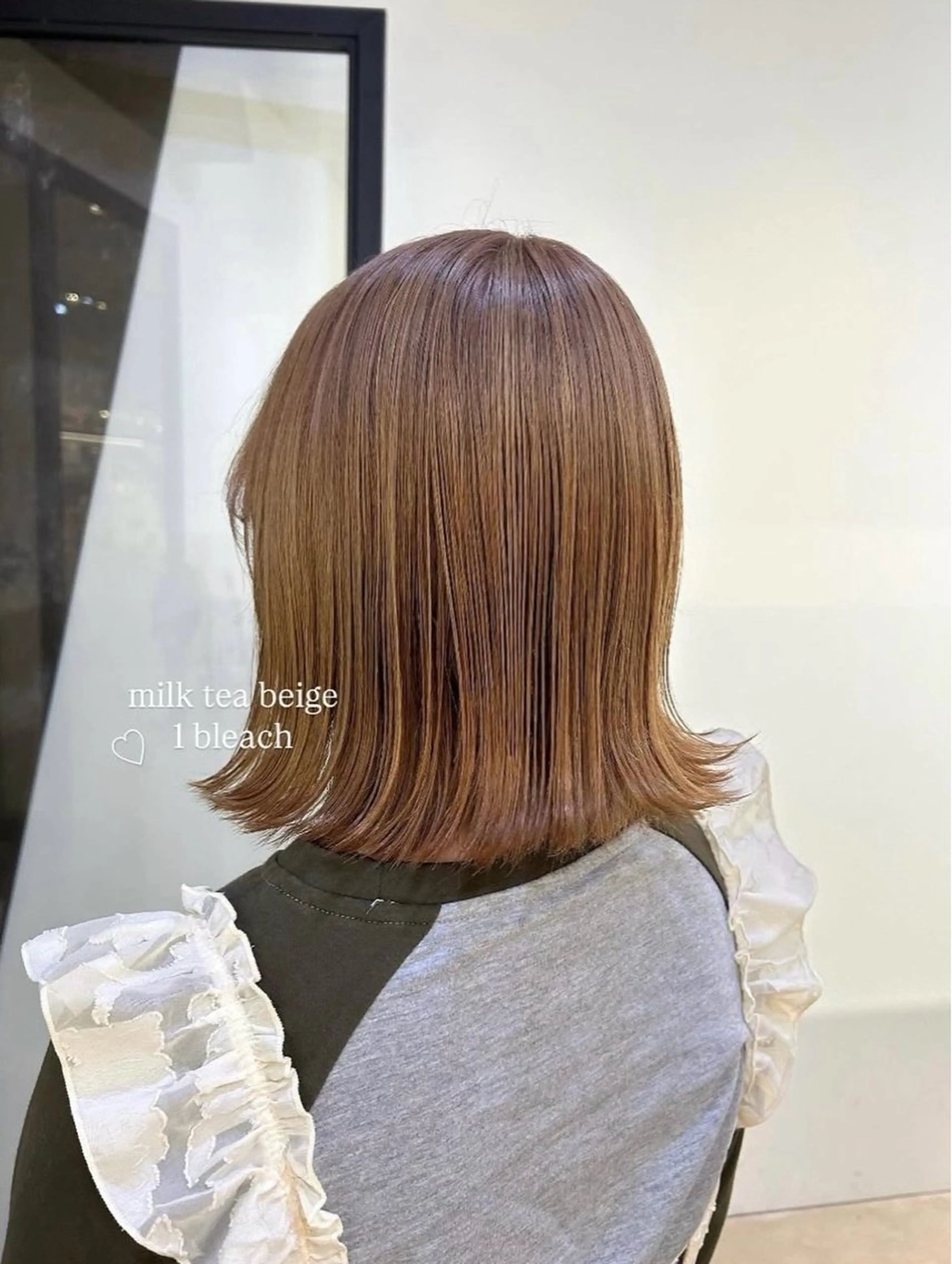 カラー ベージュカラー ブリーチ ミルクティーベージュ にかいどうさよ /札幌美容師のヘアスタイル