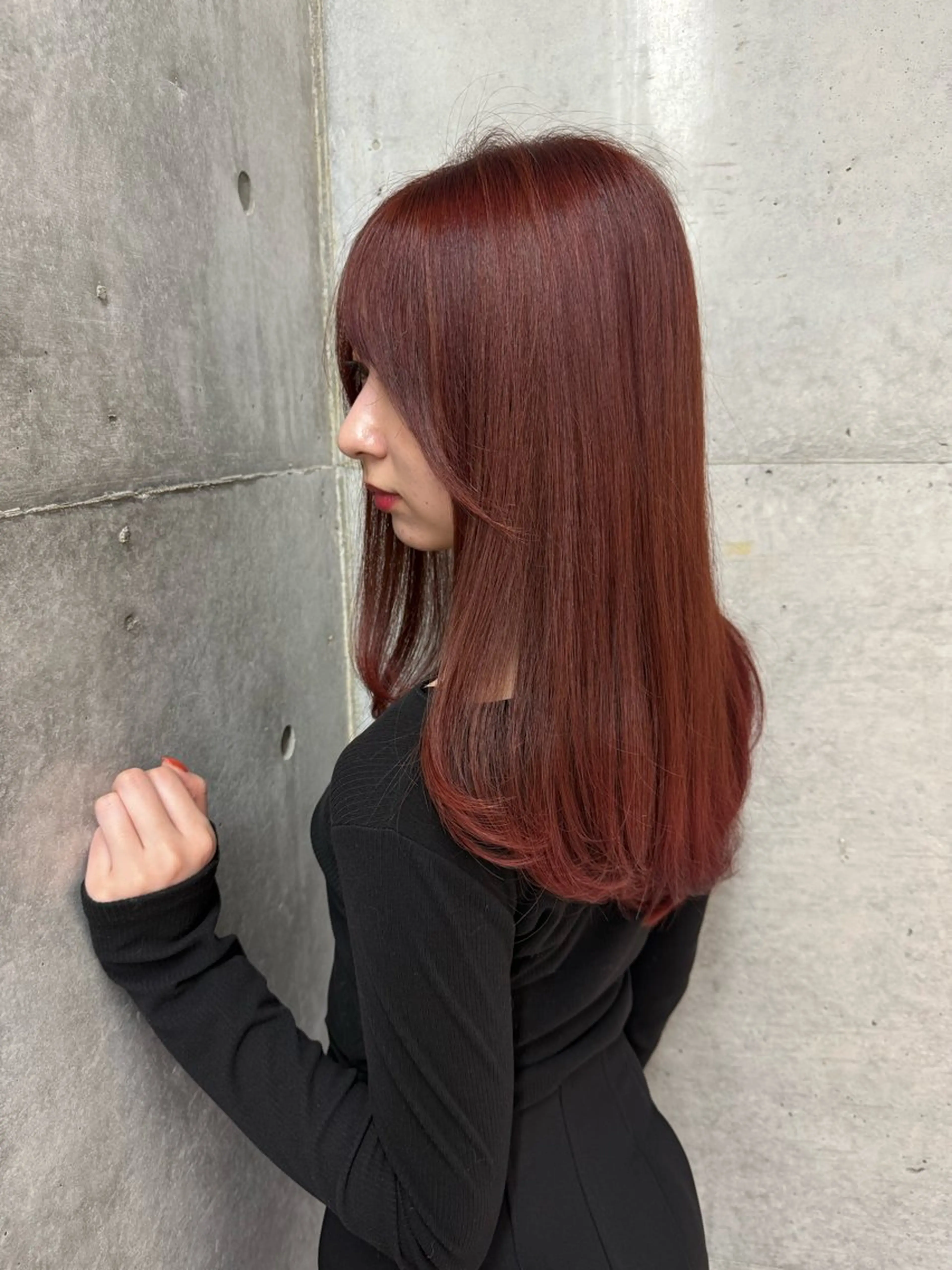 セミロング カラー カット トリートメント shion 透明感カラーのヘアスタイル