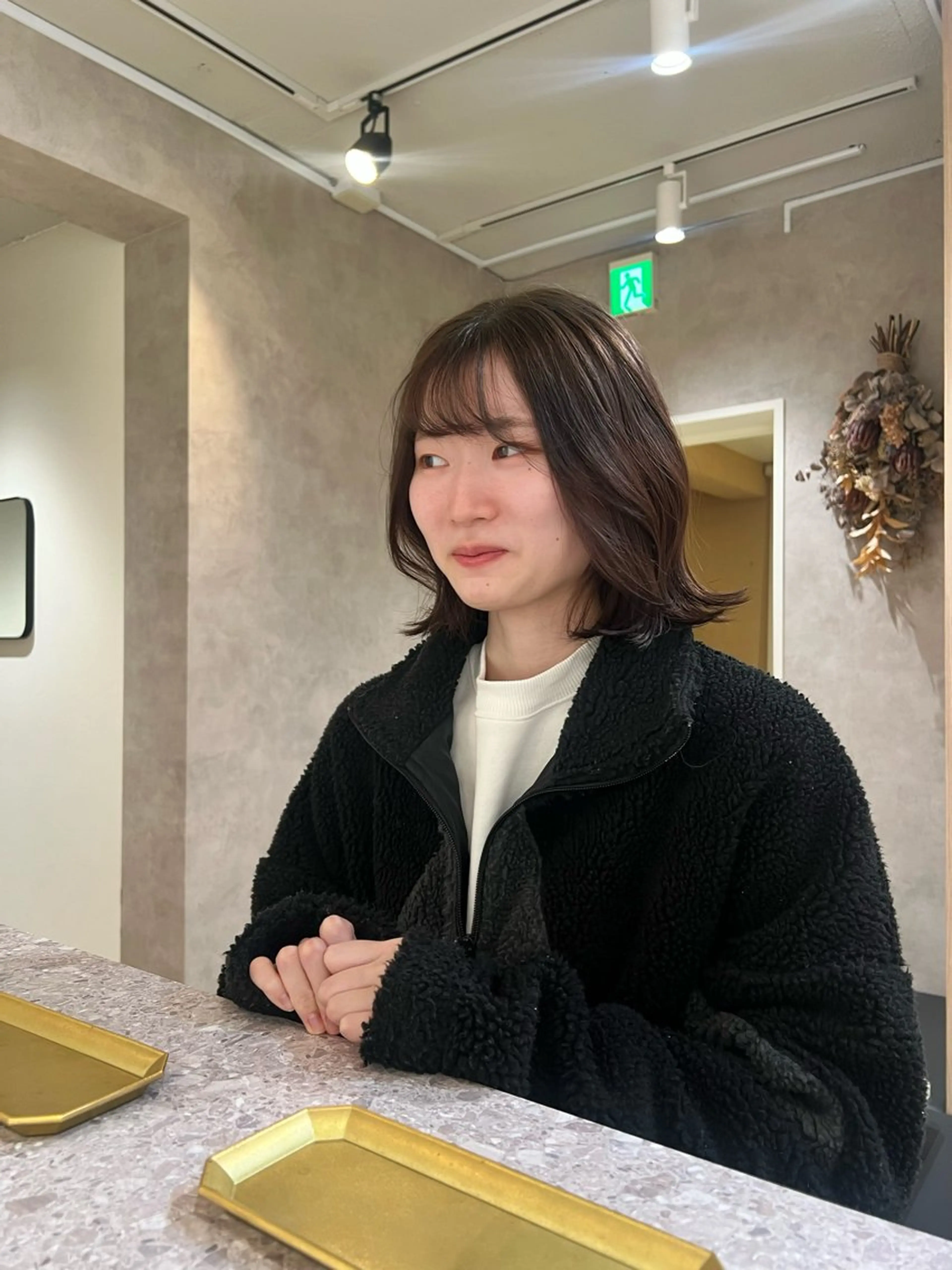 ミディアム カラー 茂木 未海のヘアスタイル