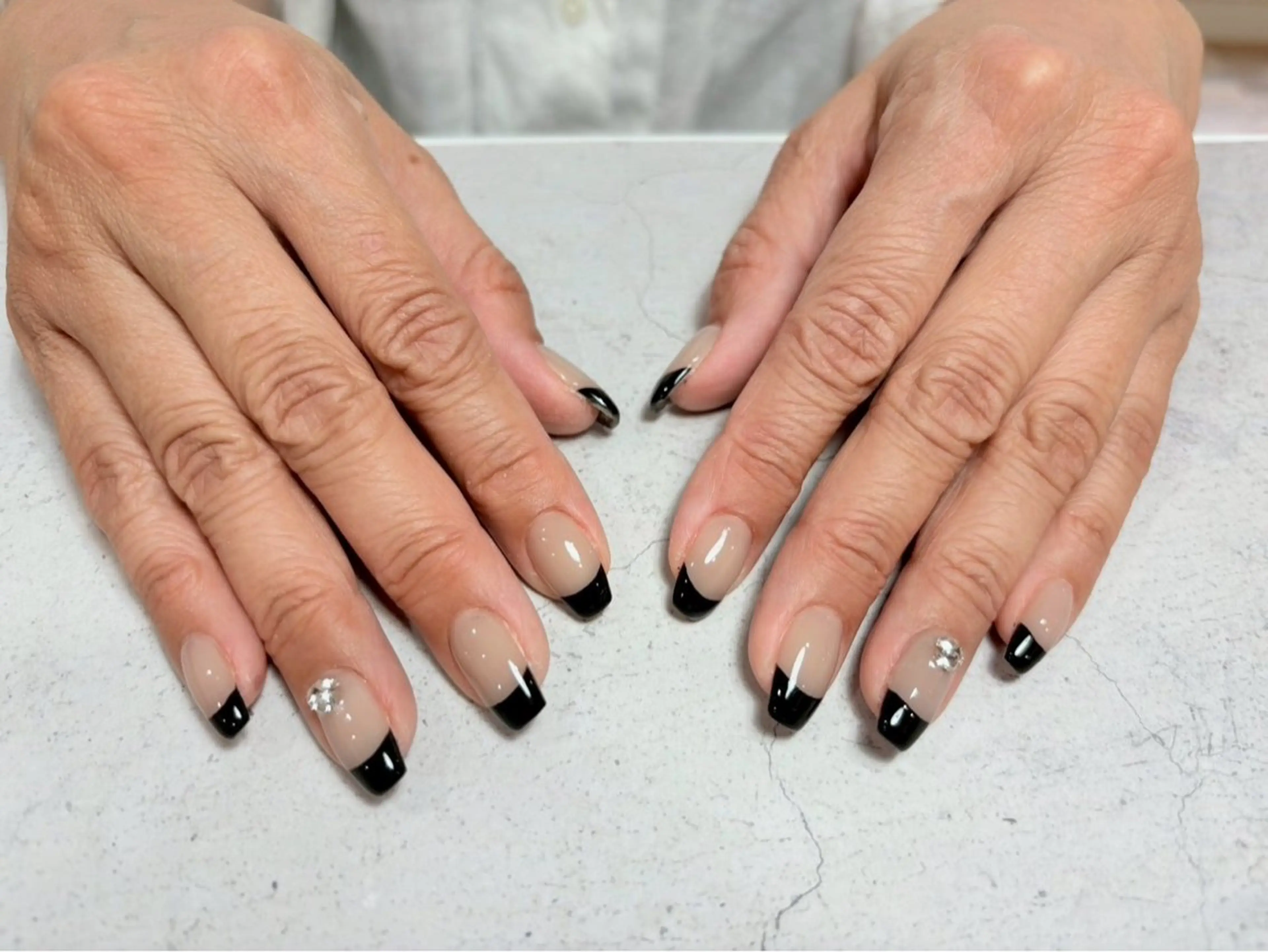 ネイル フレンチネイル ワンカラーネイル Plus Ewalu / mihiroのネイルデザイン