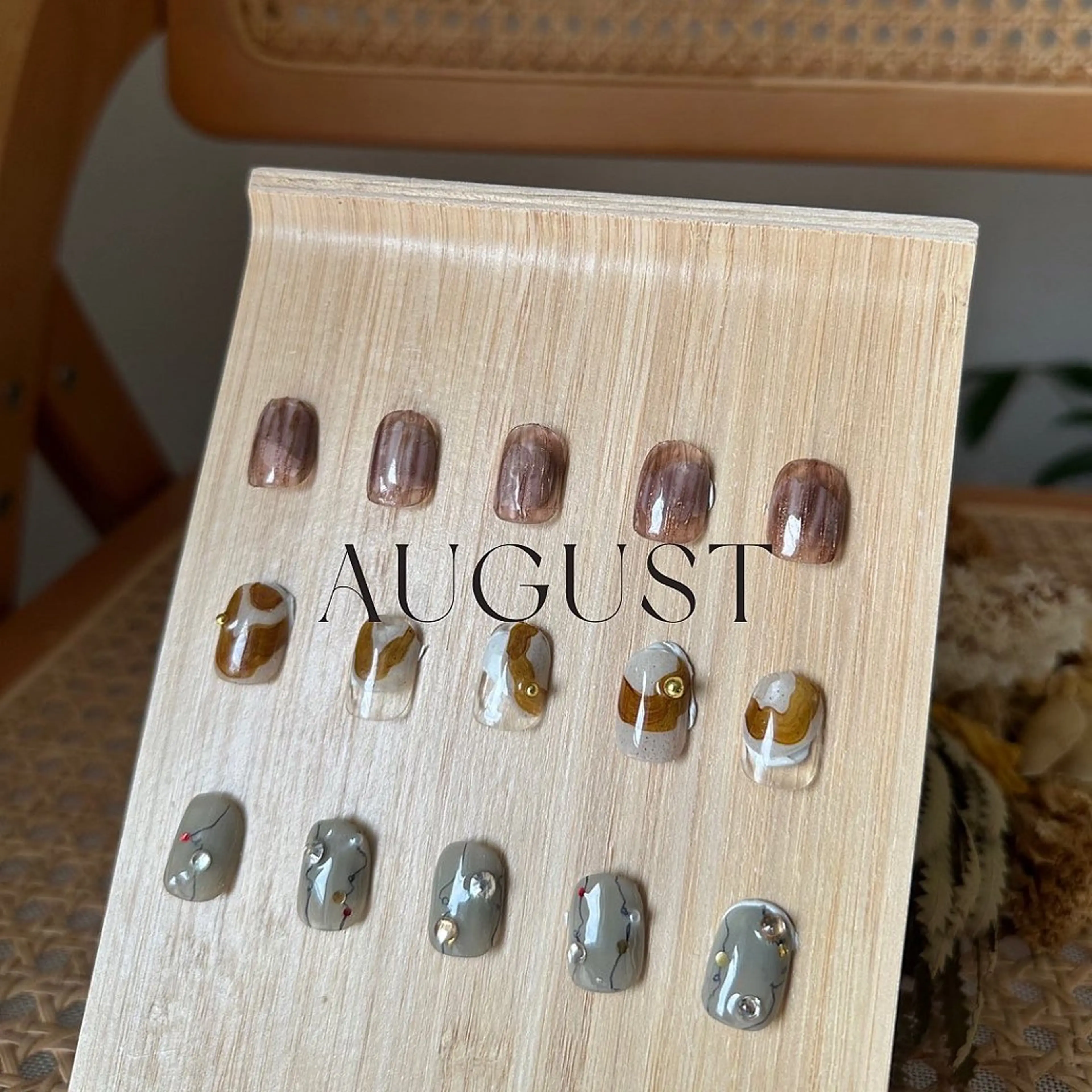 ネイル ハンドネイル mio _POHEURのネイルデザイン