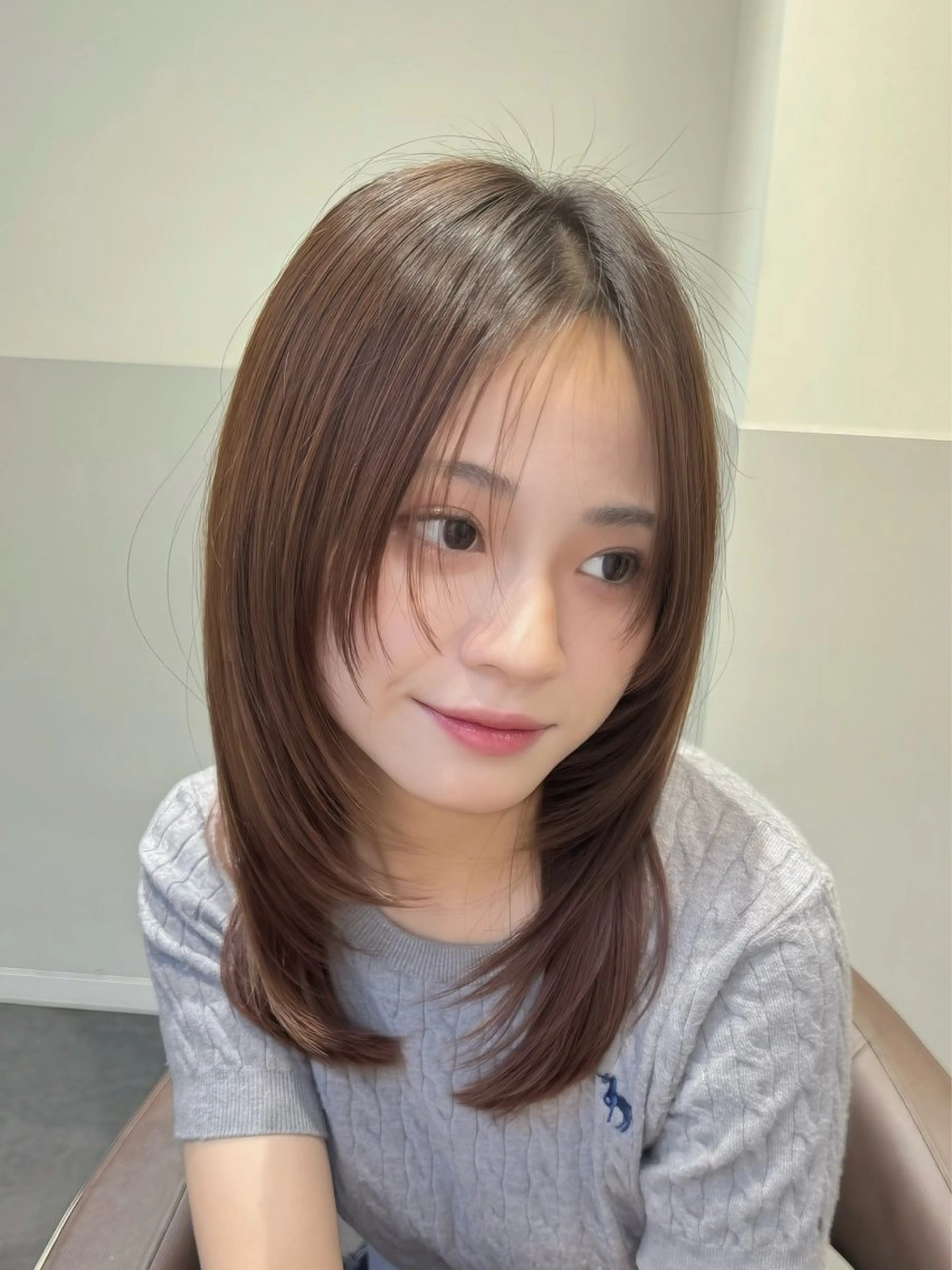 セミロング カラー 透明感カラー 顔周りカット レイヤーカット 🪞美髪レイヤー特化 🪞青木のヘアスタイル