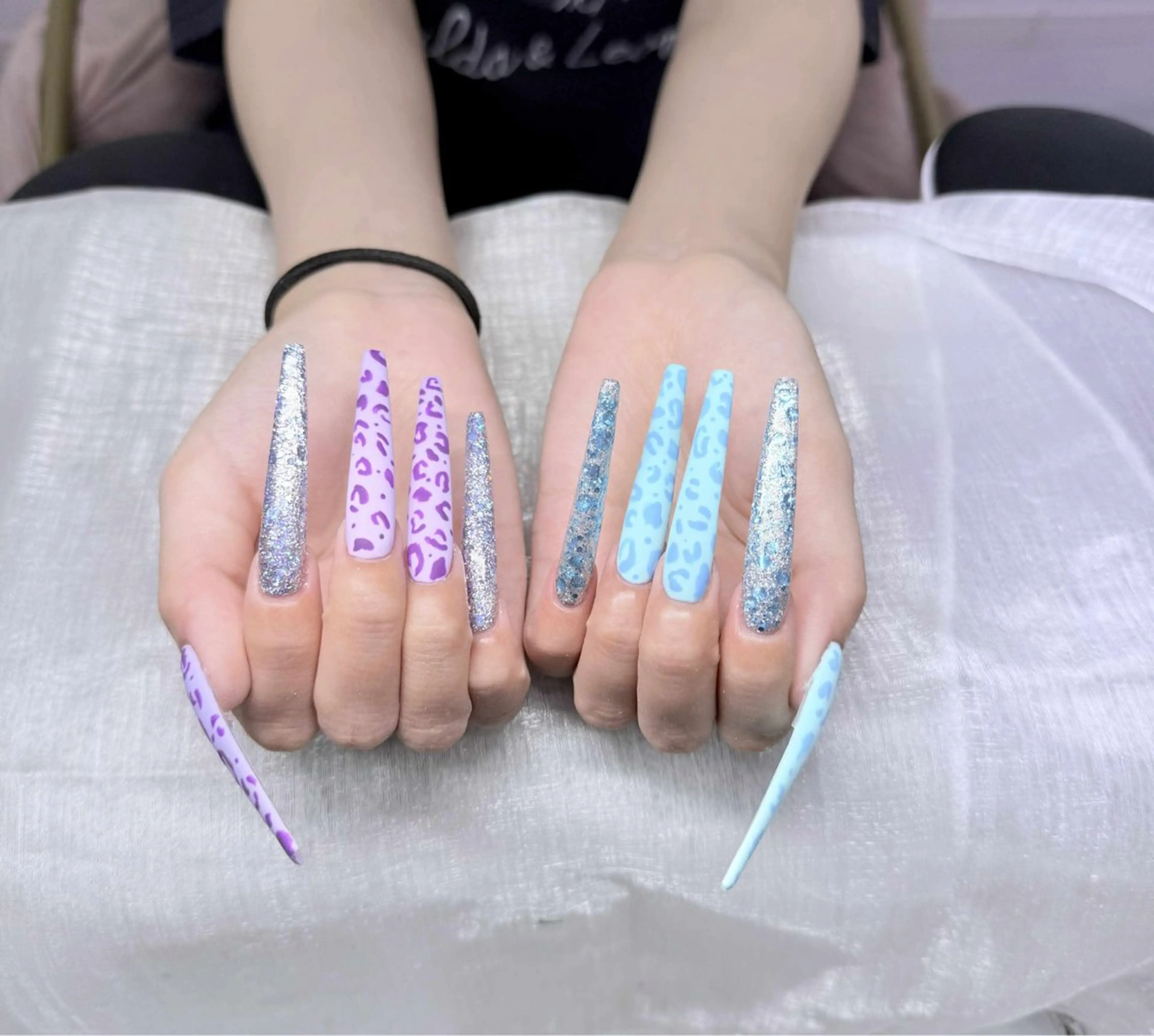 ネイル 長さ出し グラデーション 卒業式 キラキラネイル マグネットネイル ハンドネイル Lee Nailsのネイルデザイン