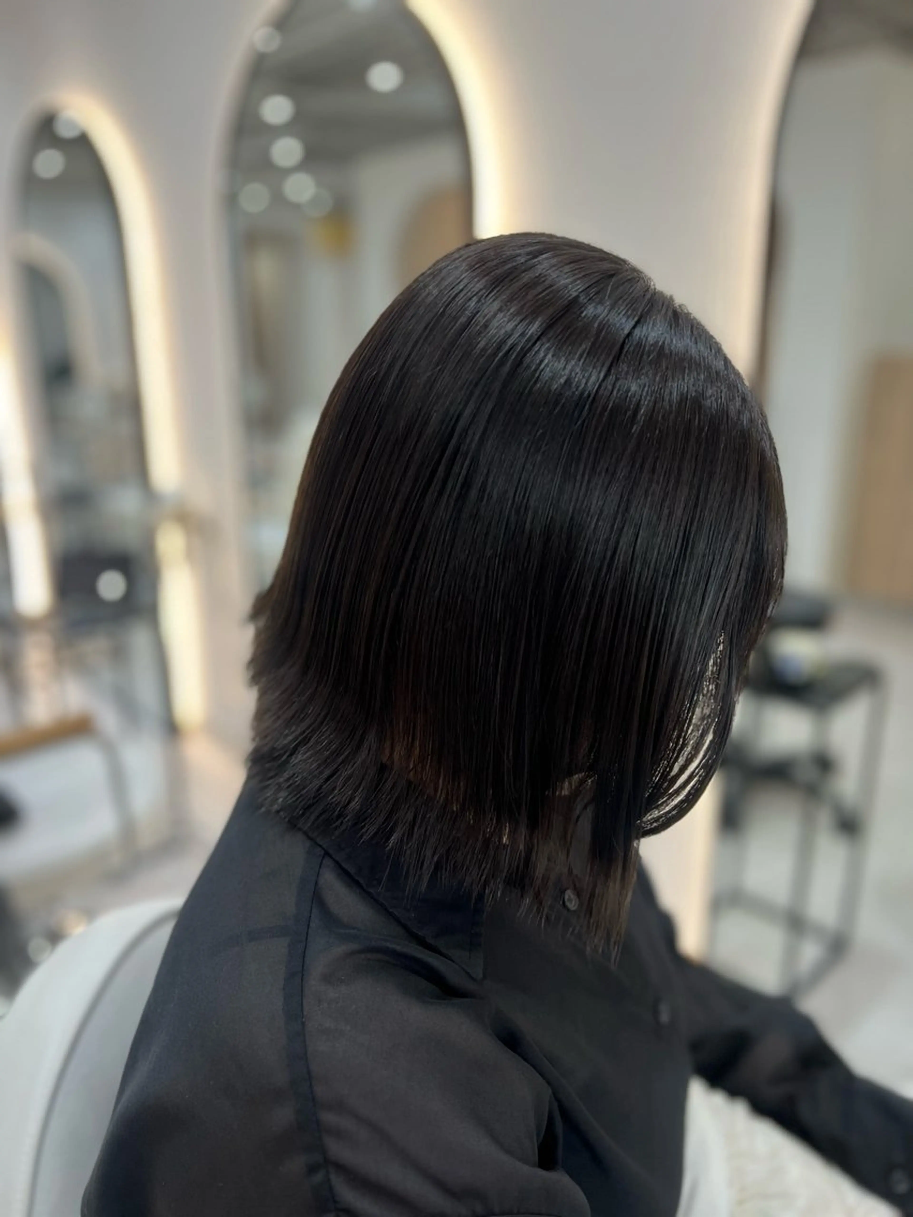 カラー Zina aimiのヘアスタイル