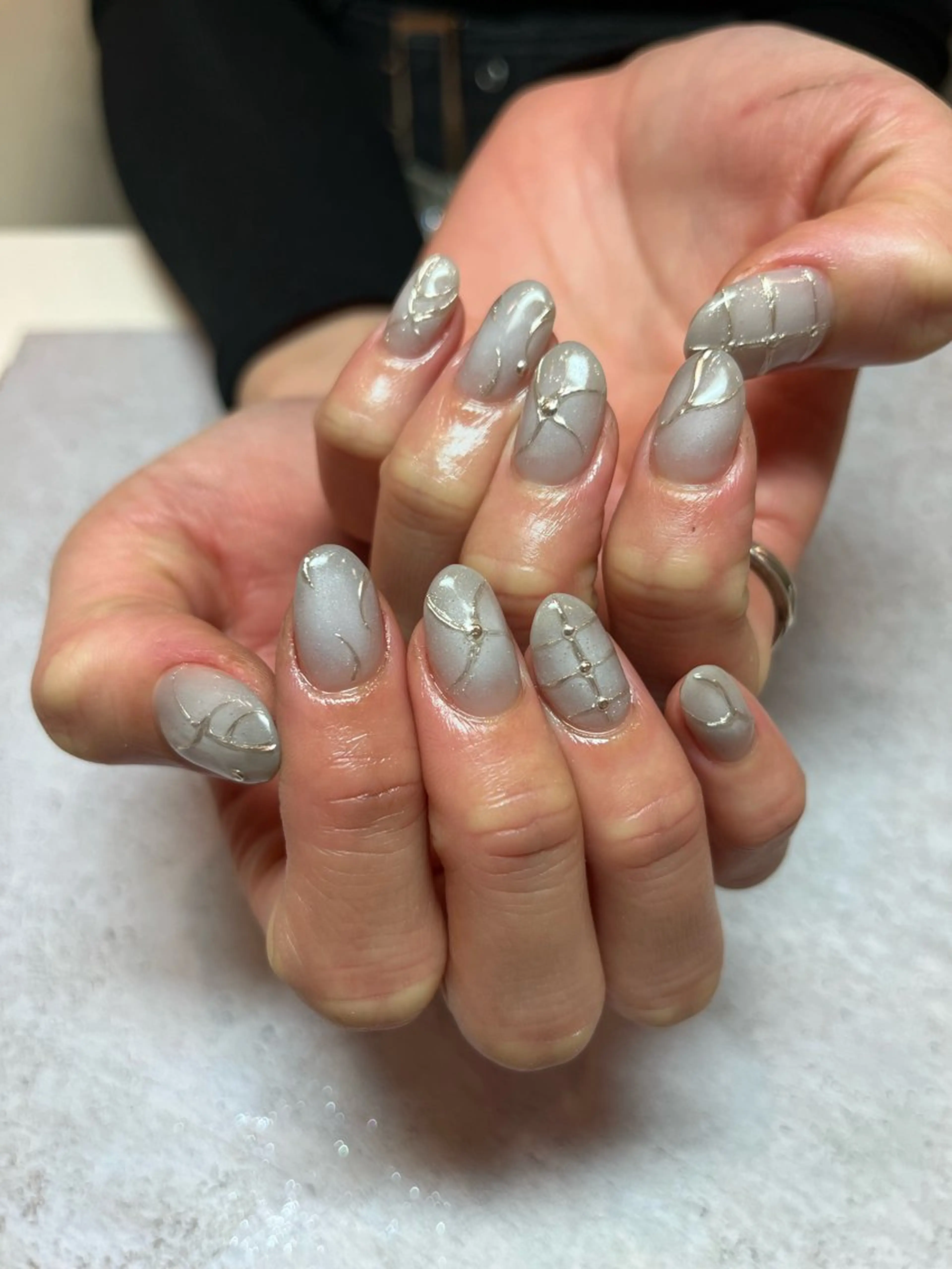 ネイル ハンドネイル 【LINON】 airiのネイルデザイン