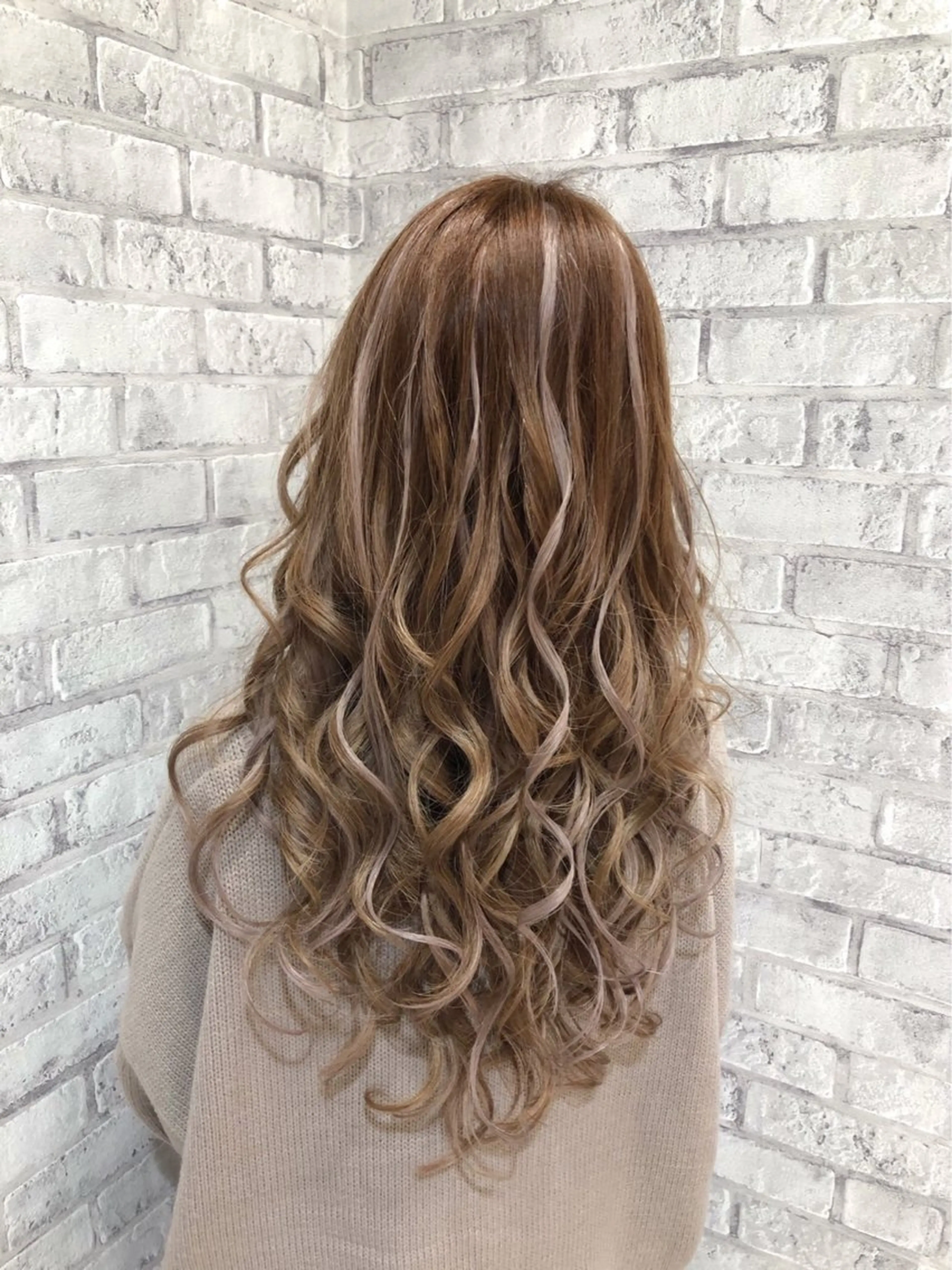 ロング 小林 妃那のヘアスタイル