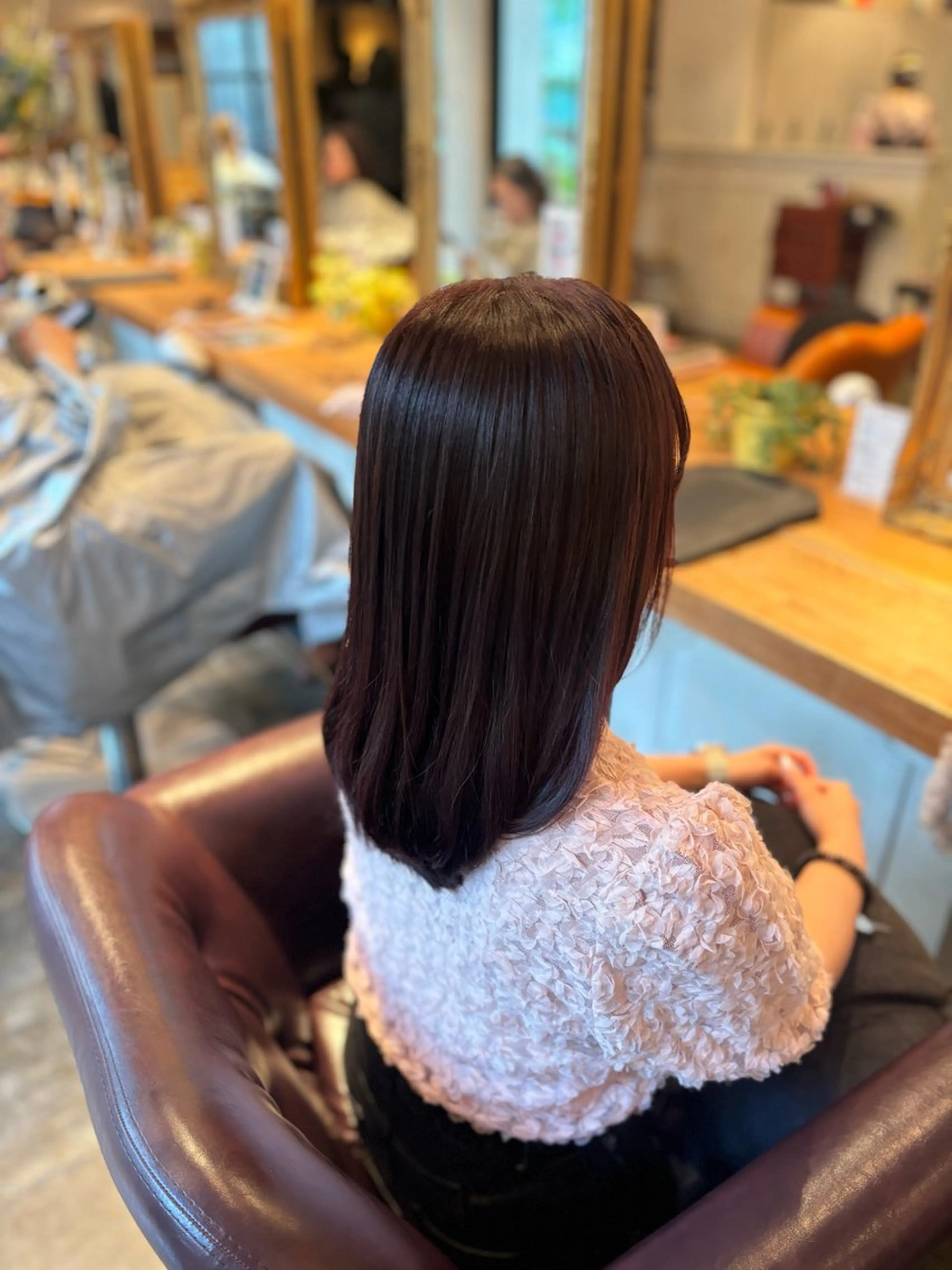 セミロング カラー ベージュカラー ピンクカラー ピンクベージュ 髪質改善カラー ブラウン🤎YUMEのヘアスタイル