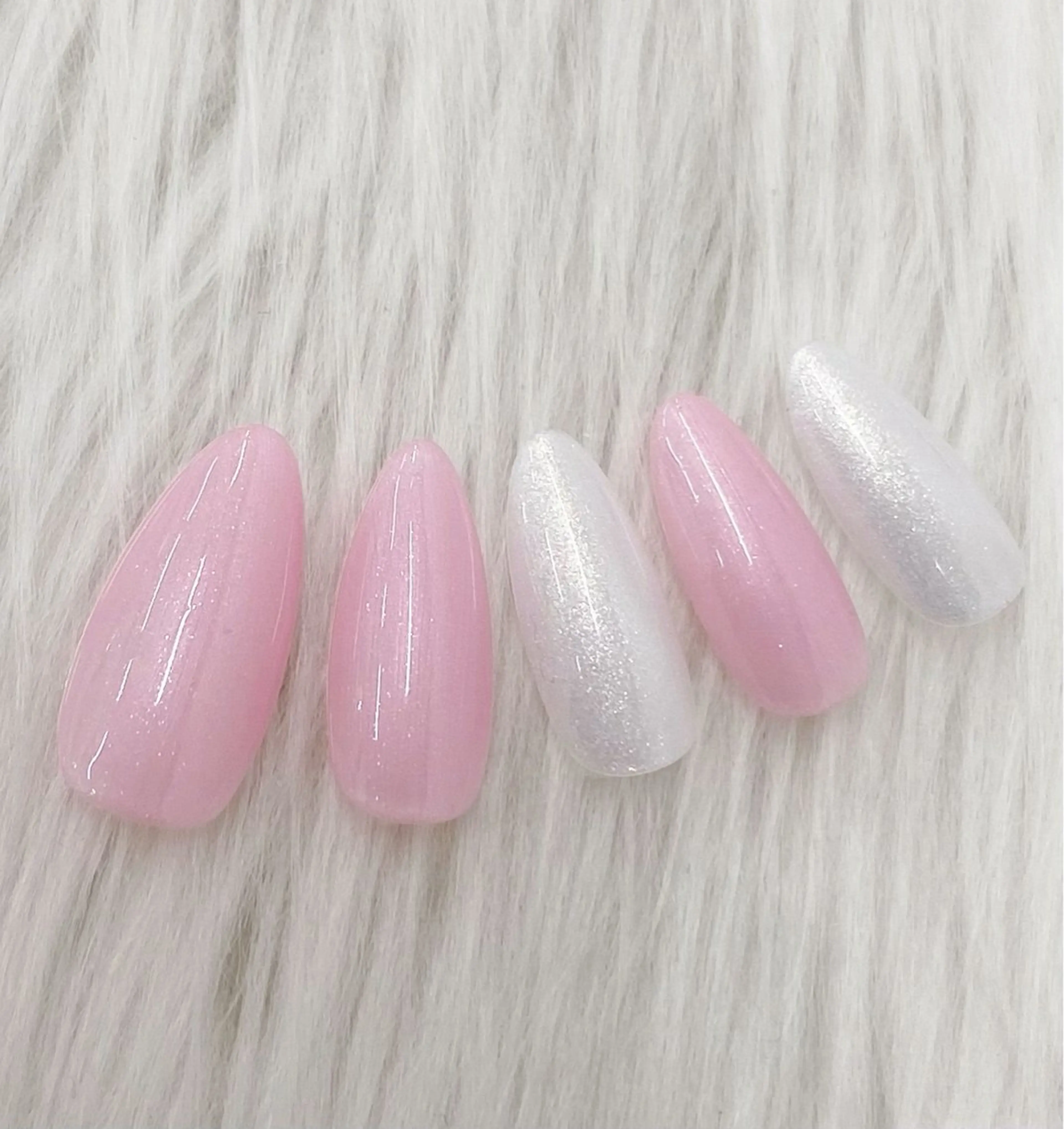 ネイル ワンカラーネイル ピンク ホワイト ハンドネイル エリクサーネイル池袋 小川のネイルデザイン